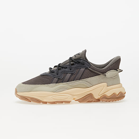 Ozweego trace cargo 2025