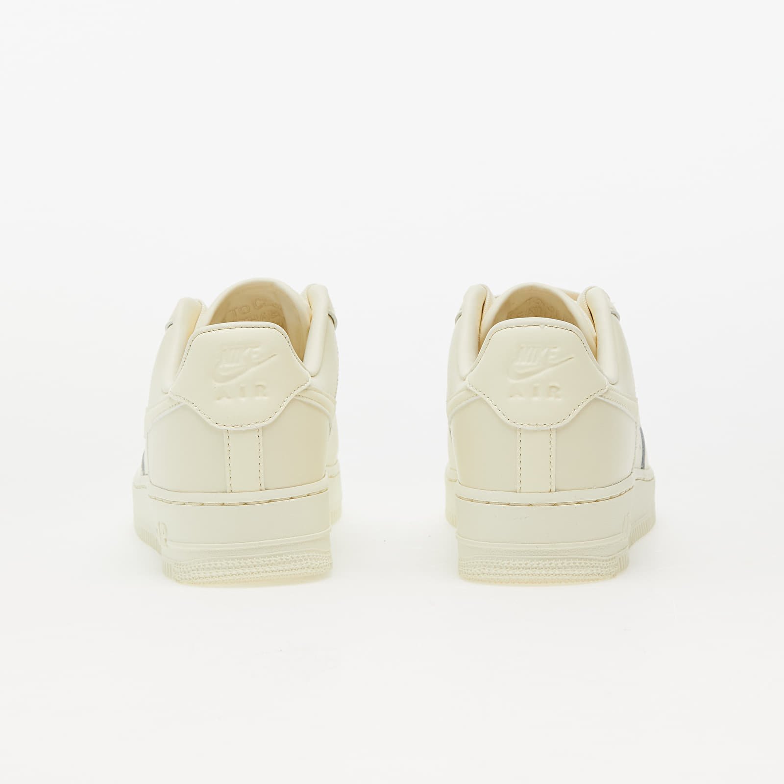 Herensneakers en -schoenen Nike Air Force 1 '07 Fresh Coconut Milk/ Coconut Milk