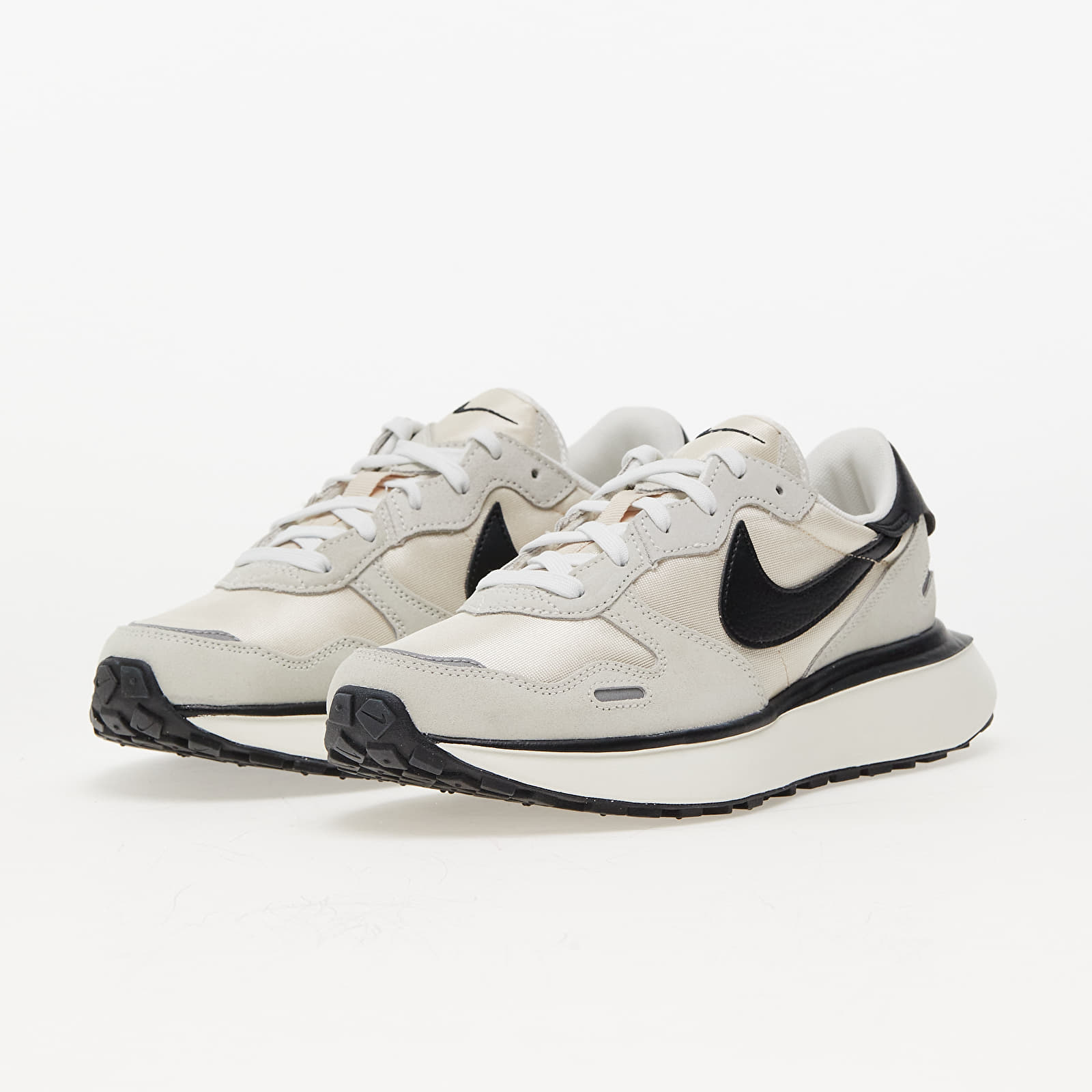 Dámské tenisky a boty Nike W Phoenix Waffle Summit White/ Black-Sanddrift-Sail