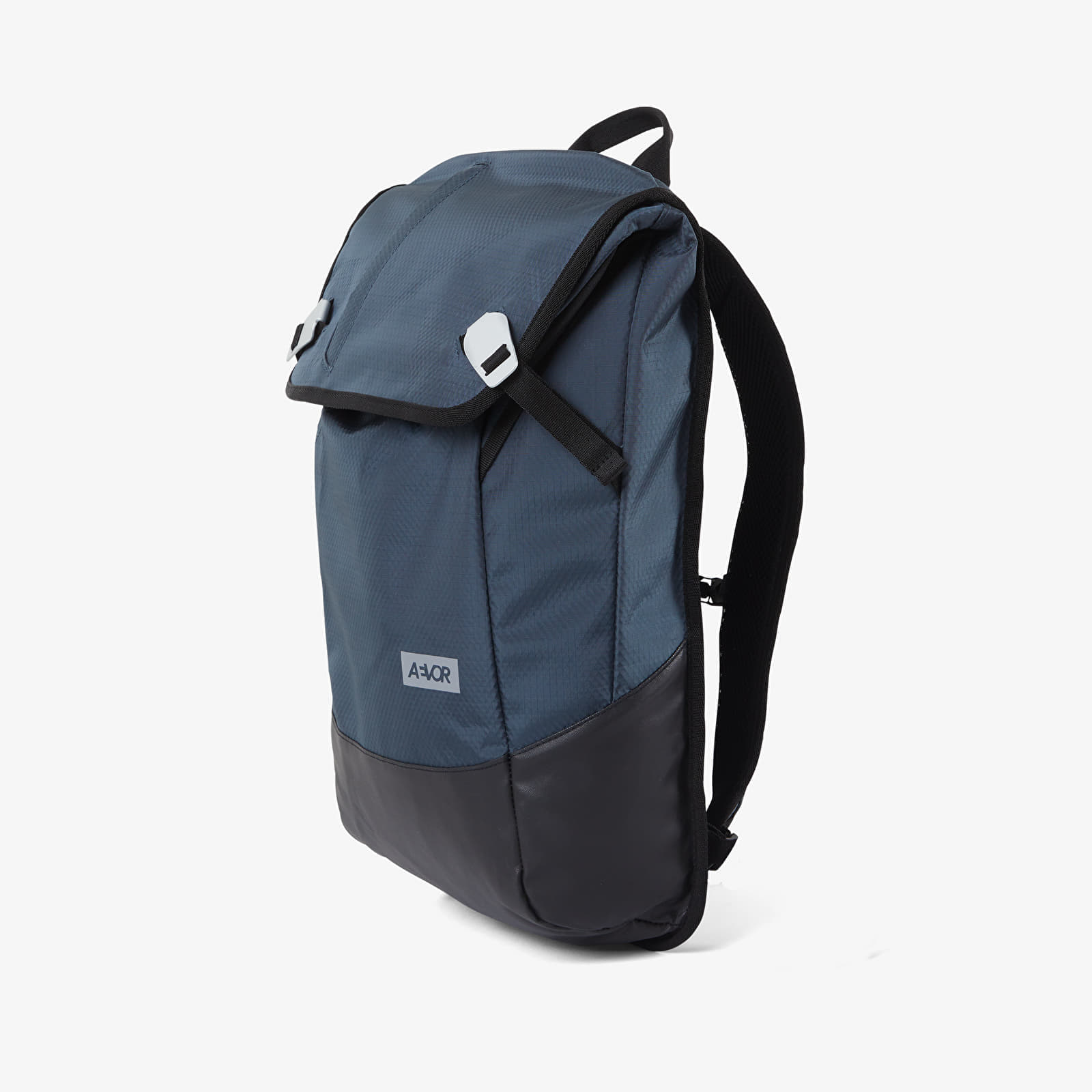 Aevor daypack deals proof black