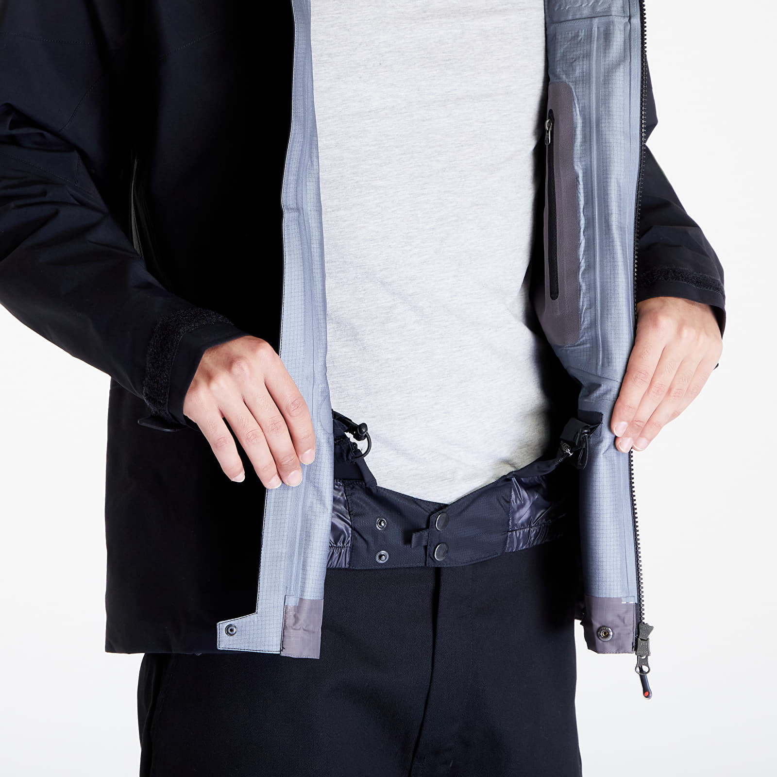 Jacken Tilak Evolution 23 Jacket Caviar Black