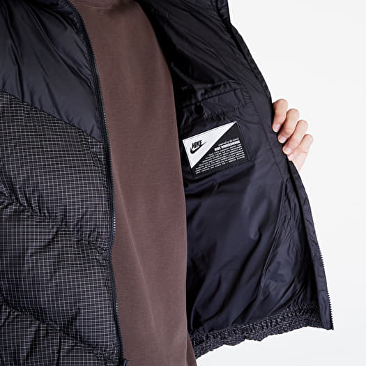 Men s jackets Nike Sportswear Windpuffer Therma FIT Loose Puffer Jacket Black White Queens