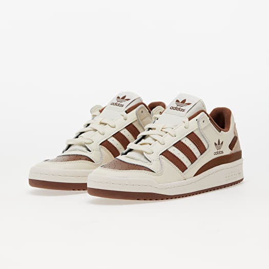 Forum low top adidas top