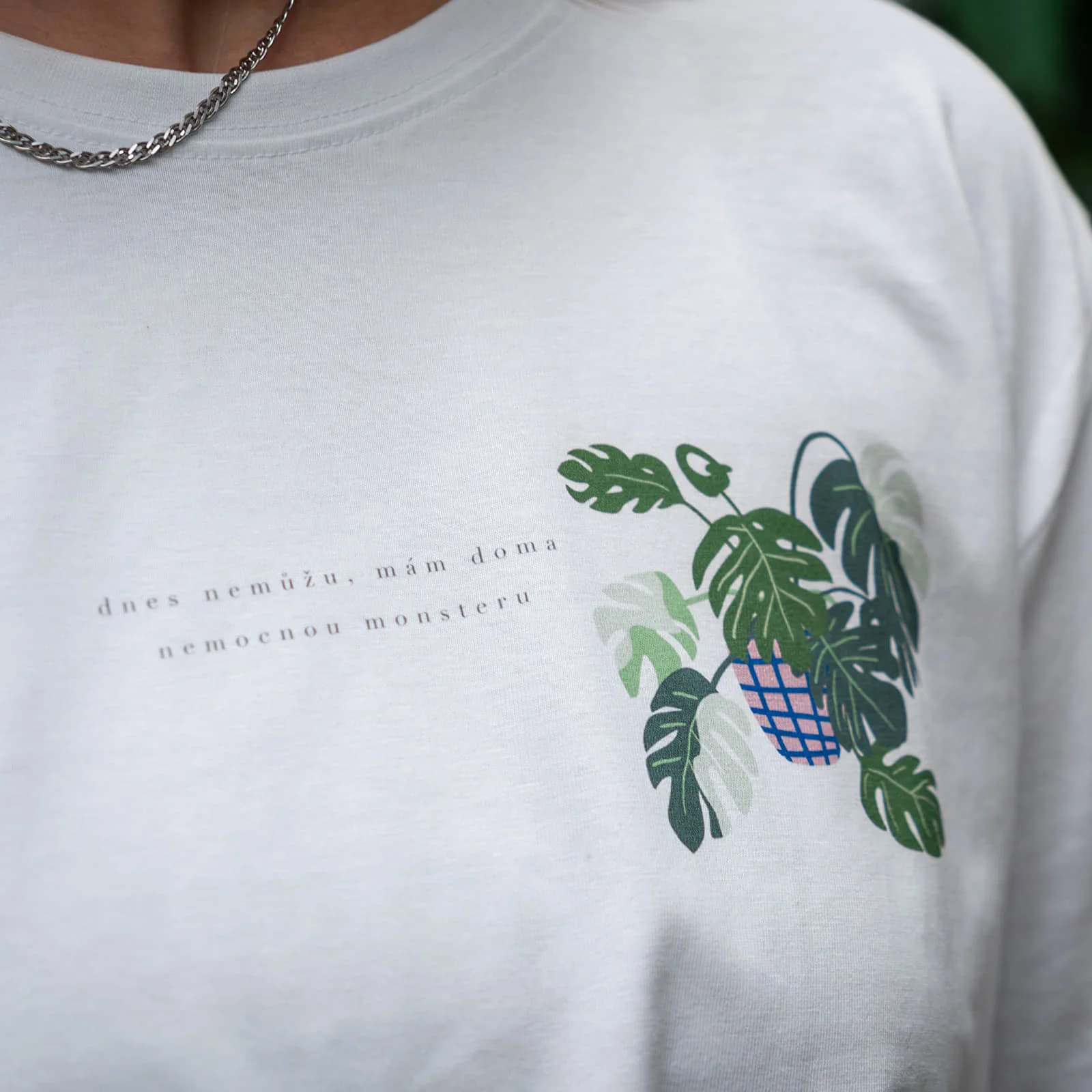 T-särgid Queens Mám Doma Nemocnou Monsteru T-Shirt UNISEX White