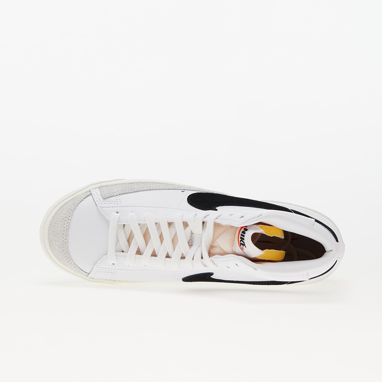 Men's sneakers and shoes Nike Blazer Mid '77 Vintage White/ Black
