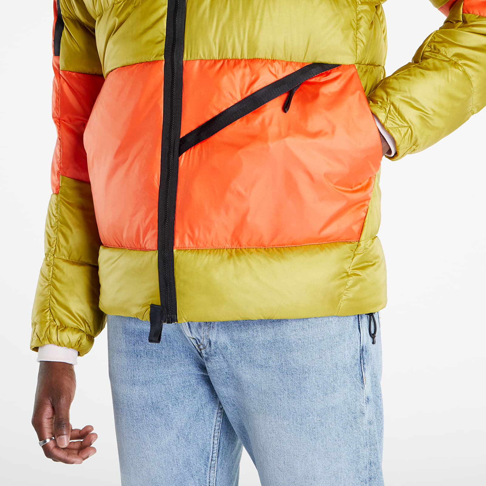 Jackets adidas Utilitas Down Jacket Pulse Olive/ Semi Impact Orange
