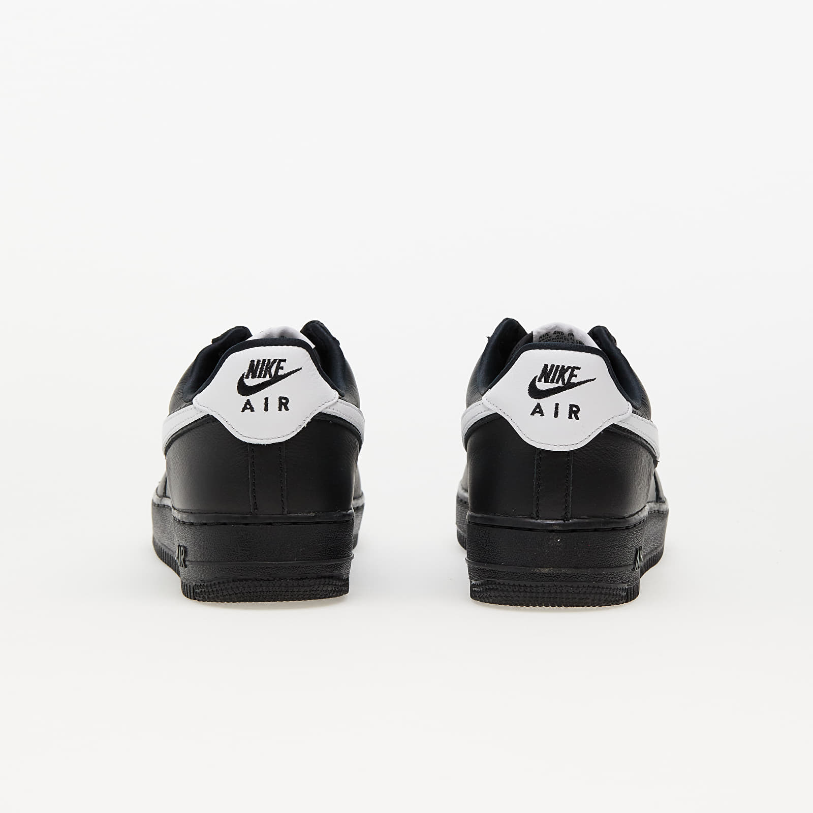 Men s sneakers and shoes Nike Air Force 1 Low Retro Black White Black Queens