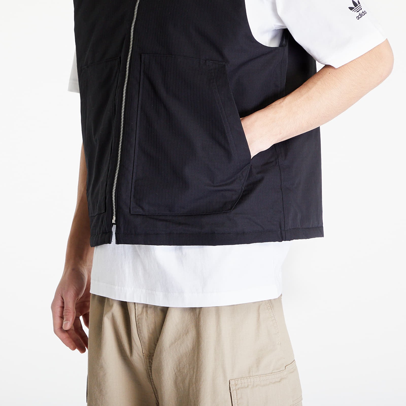 Telovniki adidas Originals Premium Essentials+ Vest Black