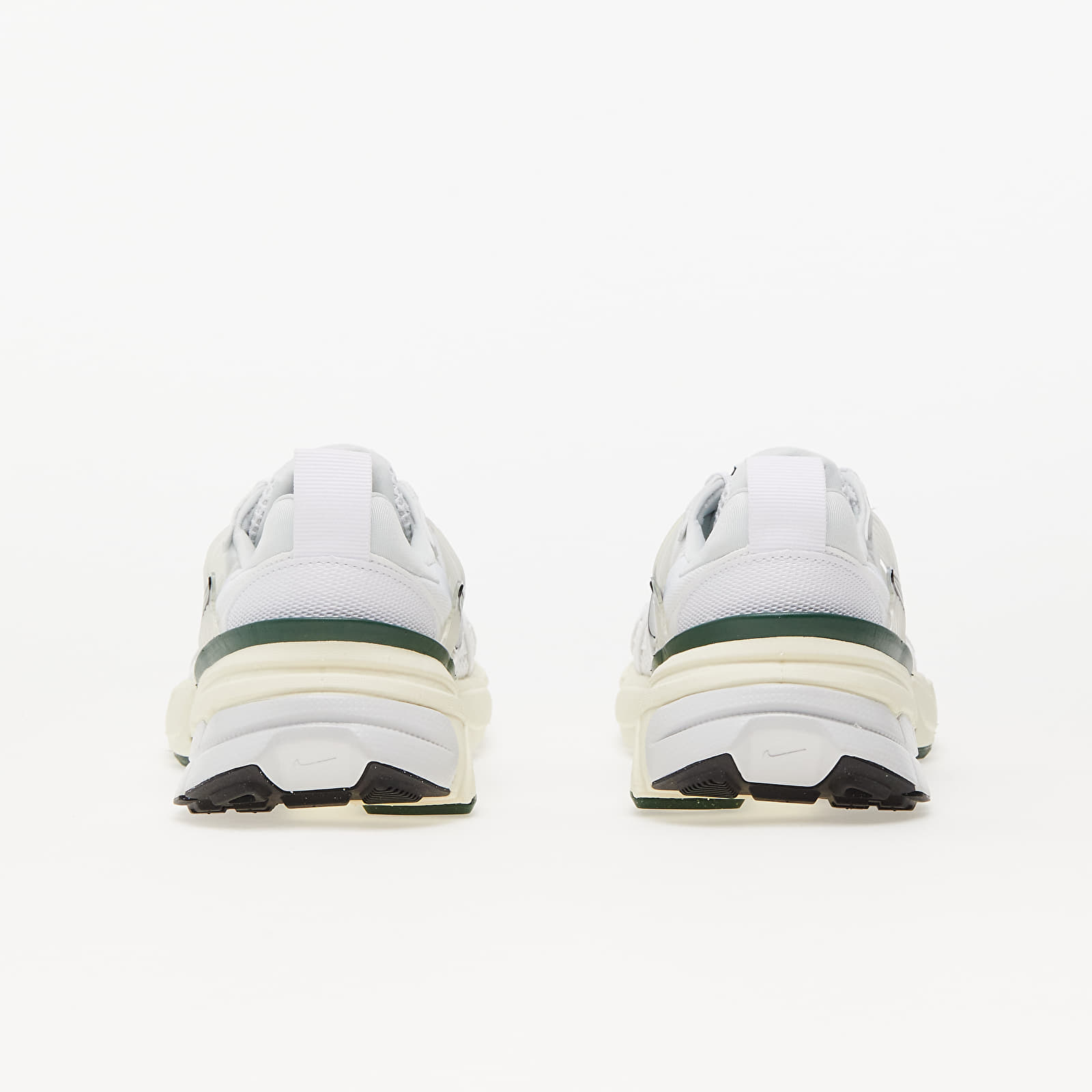 Дамски маратонки и обувки Nike V2K Run White/ Platinum Tint-Photon Dust-Fir