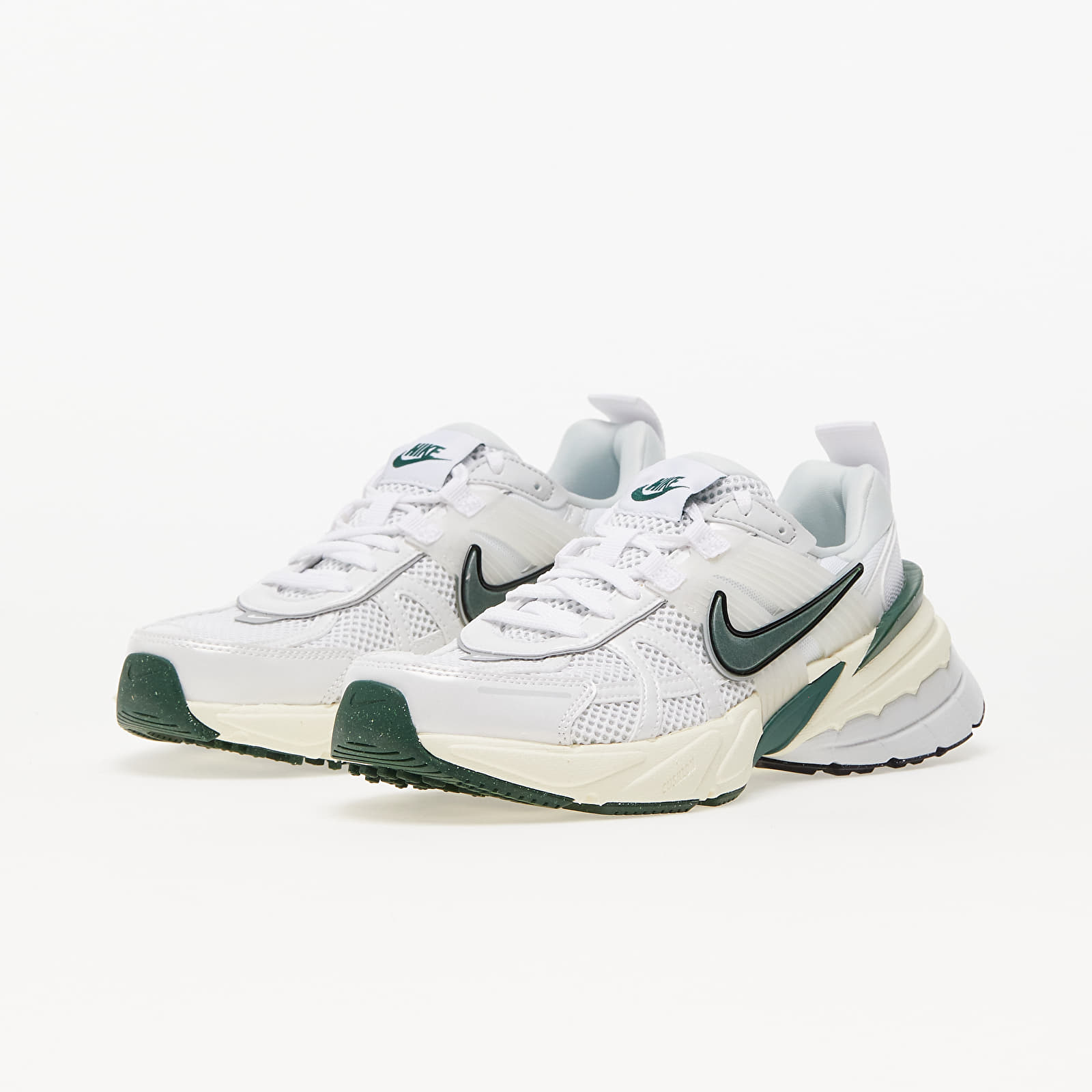 Дамски маратонки и обувки Nike V2K Run White/ Platinum Tint-Photon Dust-Fir