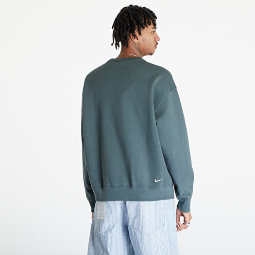 Nike therma crew neck sweatshirt 2025