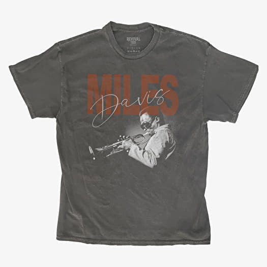 Merch Revival Tee - Miles Davis Playing Trumpet Unisex T-Shirt Black