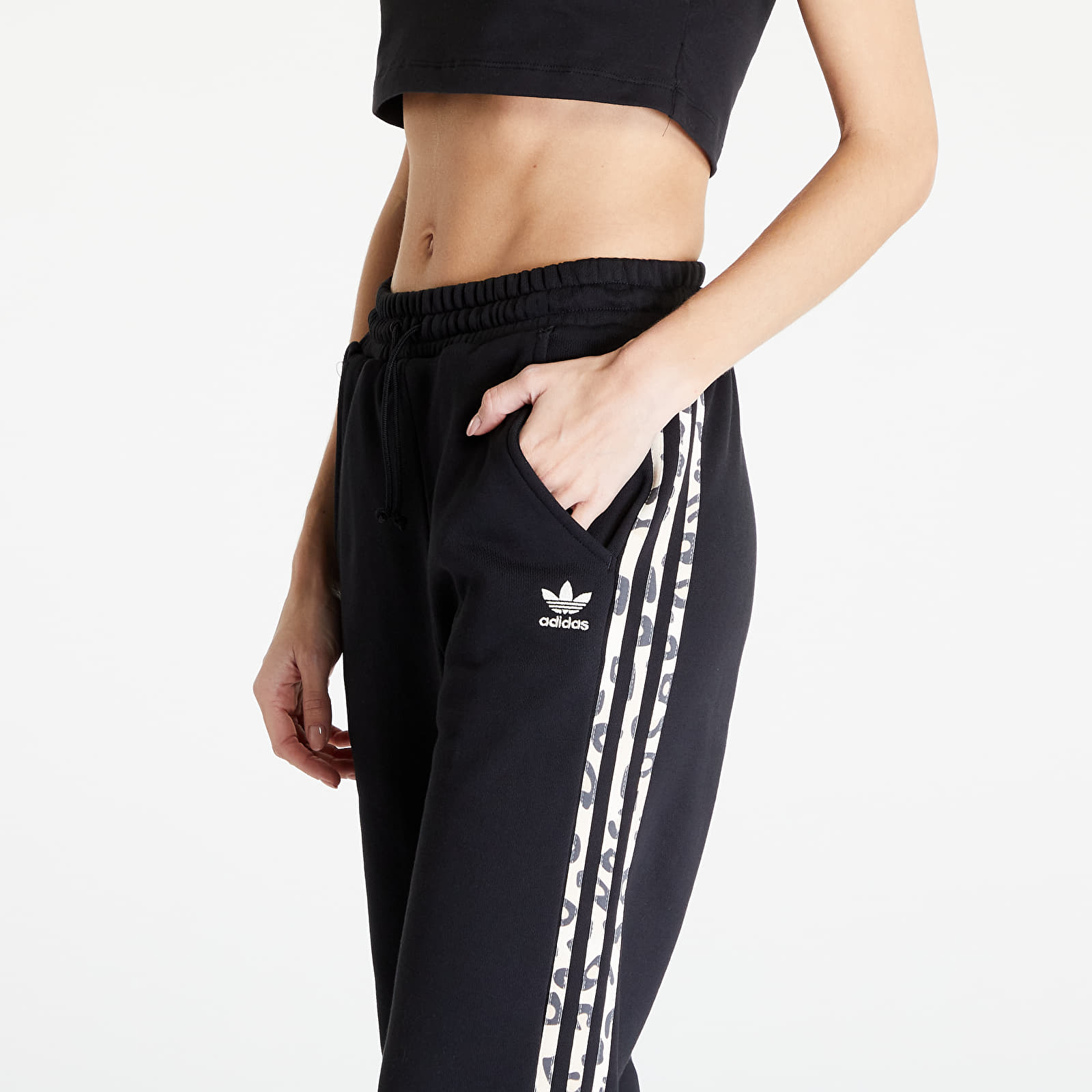 Tepláky adidas Trackpant Black