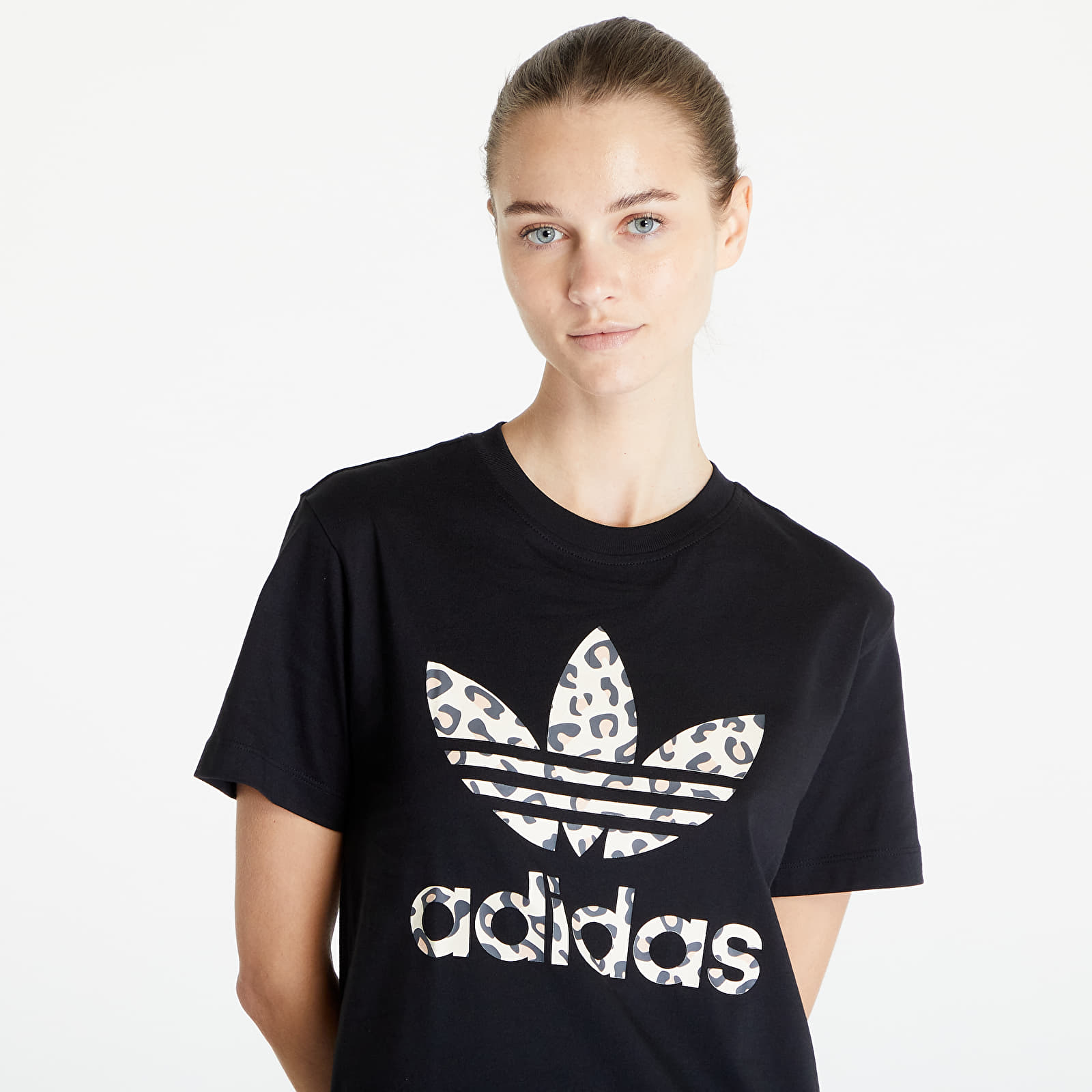 Black adidas trefoil t shirt discount