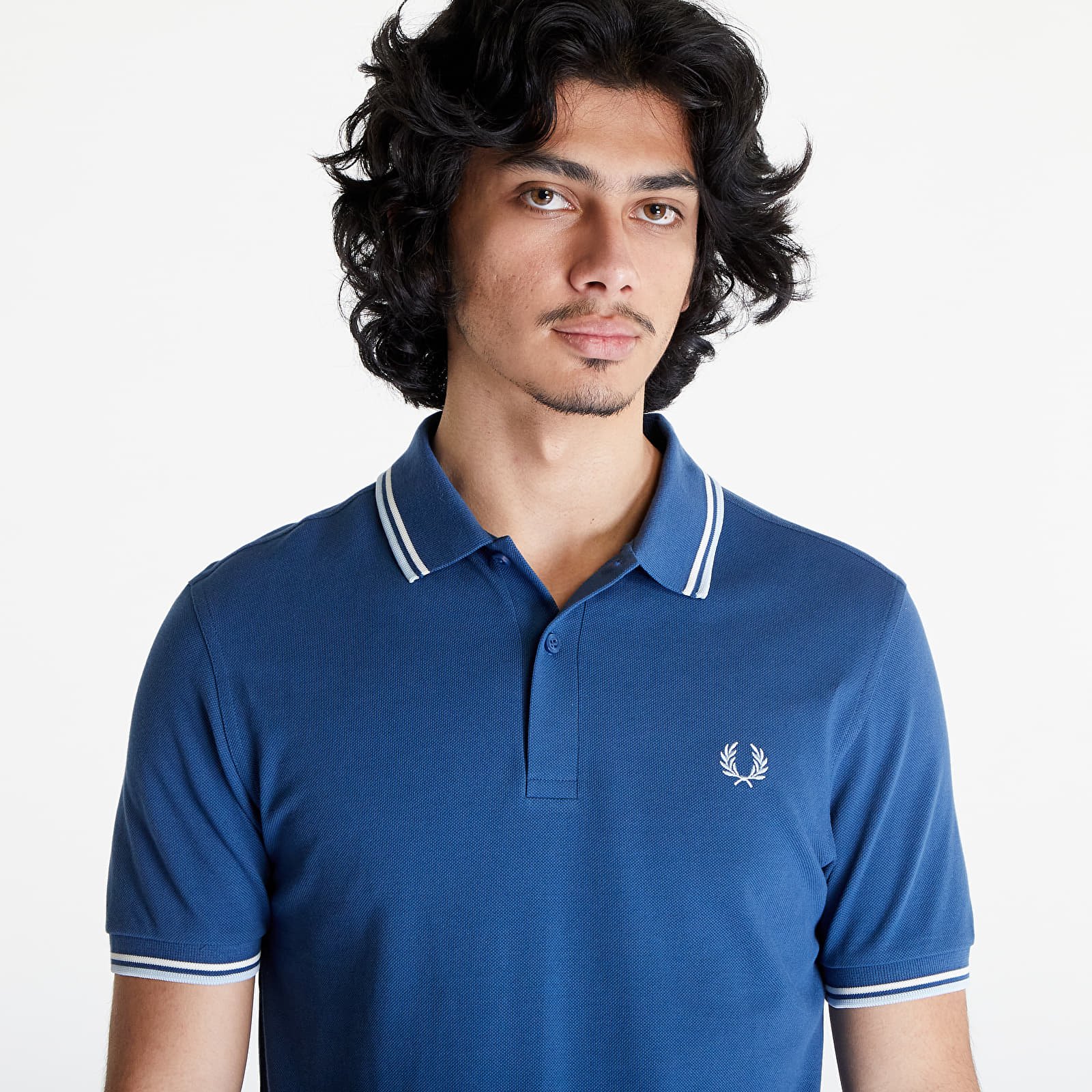 Tシャツ・カットソー FRED PERRY Midnight Blue Piquet Polo Shirt T-shirts FRED PERRY Twin Tipped Polo Short Sleeve Tee