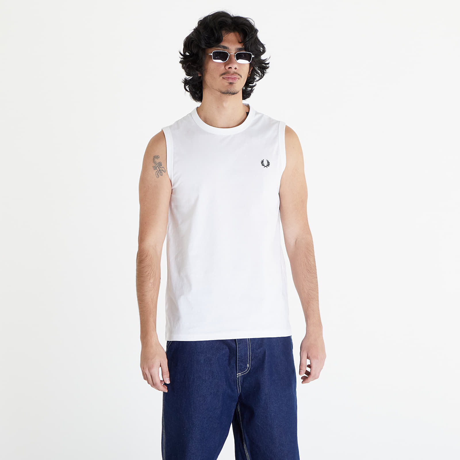 Tielka FRED PERRY Crew Neck Vest White