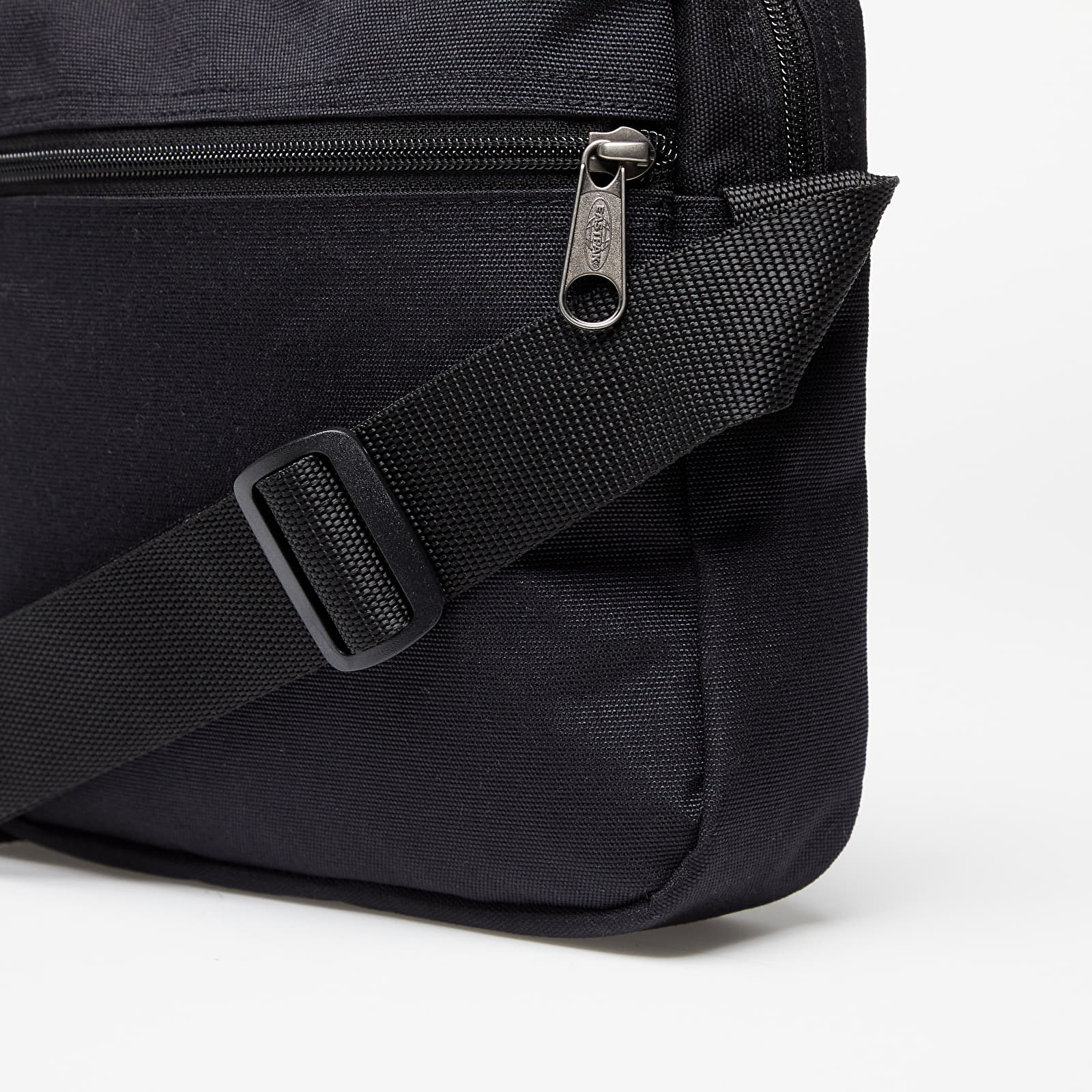 Borse a tracolla Eastpak The Bigger One Bag Black