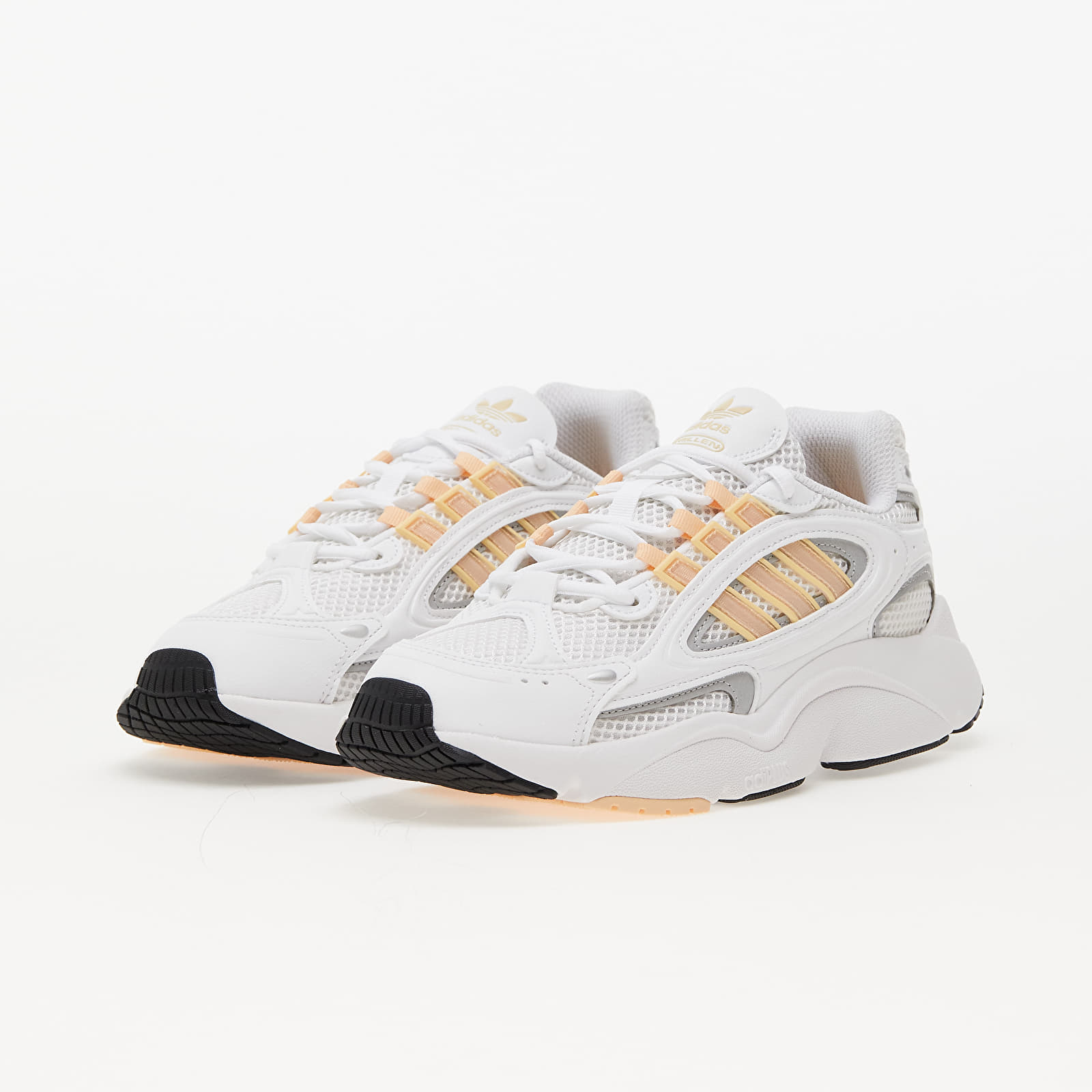 Dámske topánky a tenisky adidas Ozmillen W Ftw White/ Glow Orange/ Crystal Sand