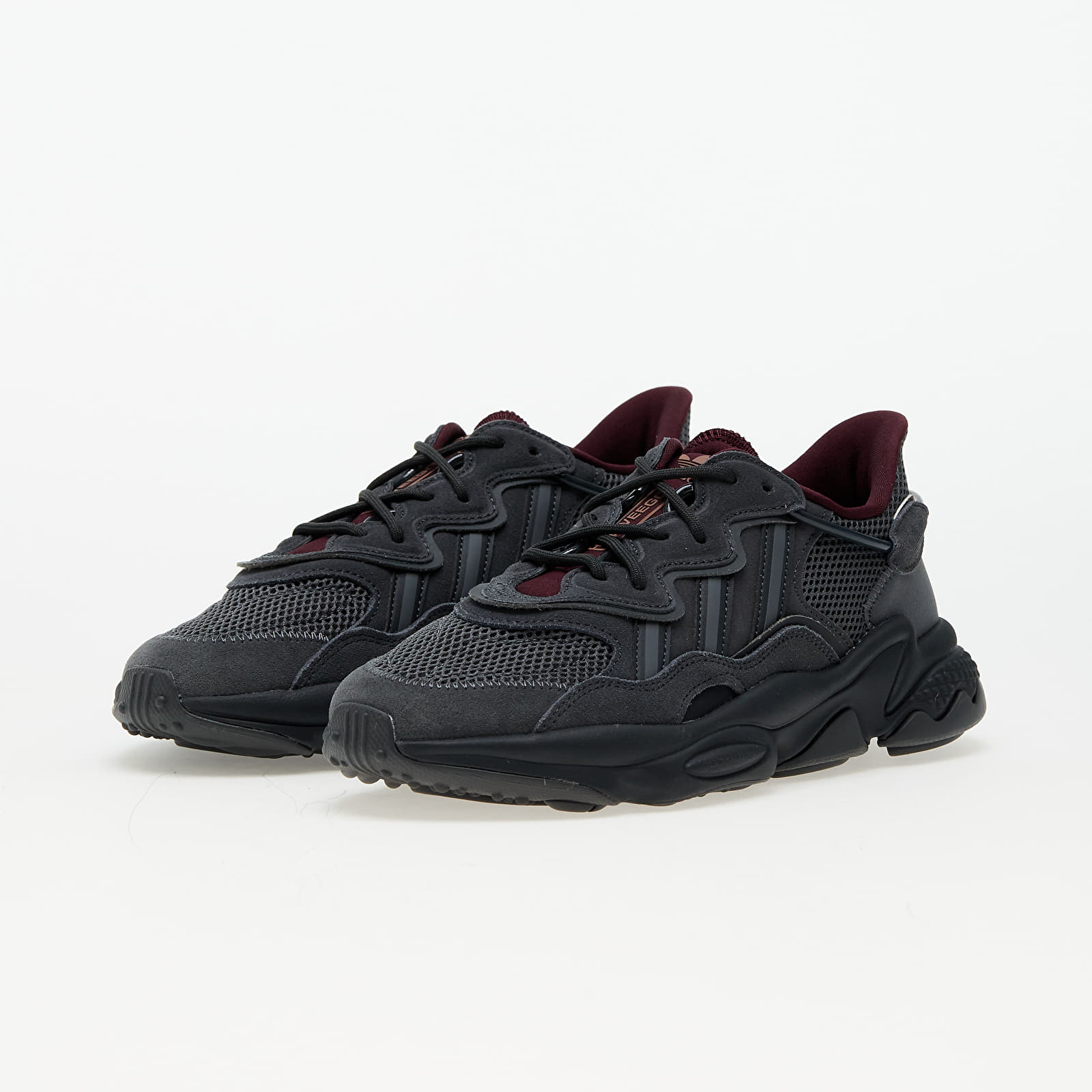 Men s shoes adidas Ozweego Grey Six Carbon Grey Five Queens
