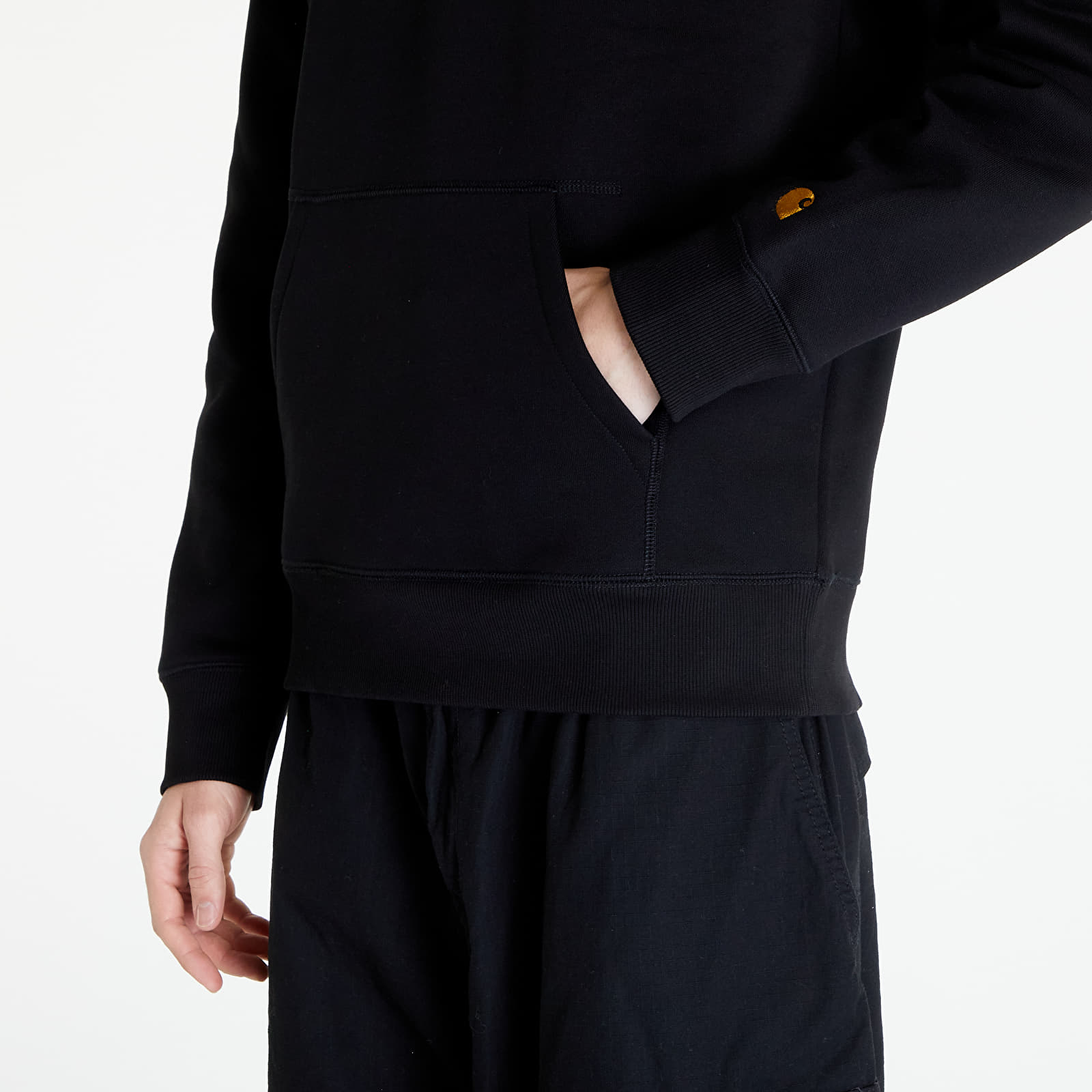 Sweatshirts Carhartt WIP Hooded Chase Sweat UNISEX Black/ Gold
