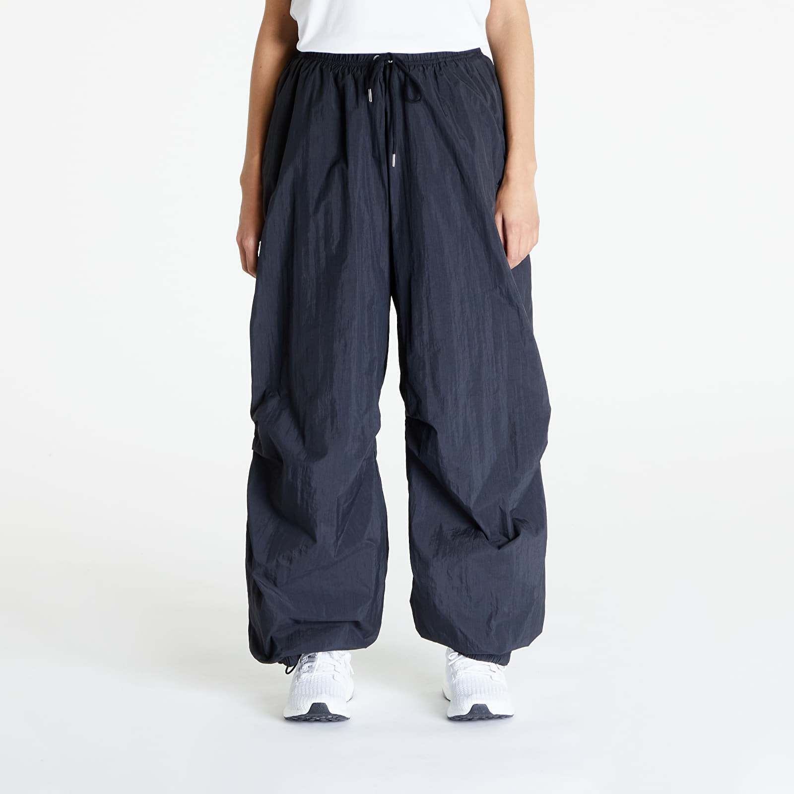 Джинсы и штаны adidas Premium Nylon Parachute Pant Black