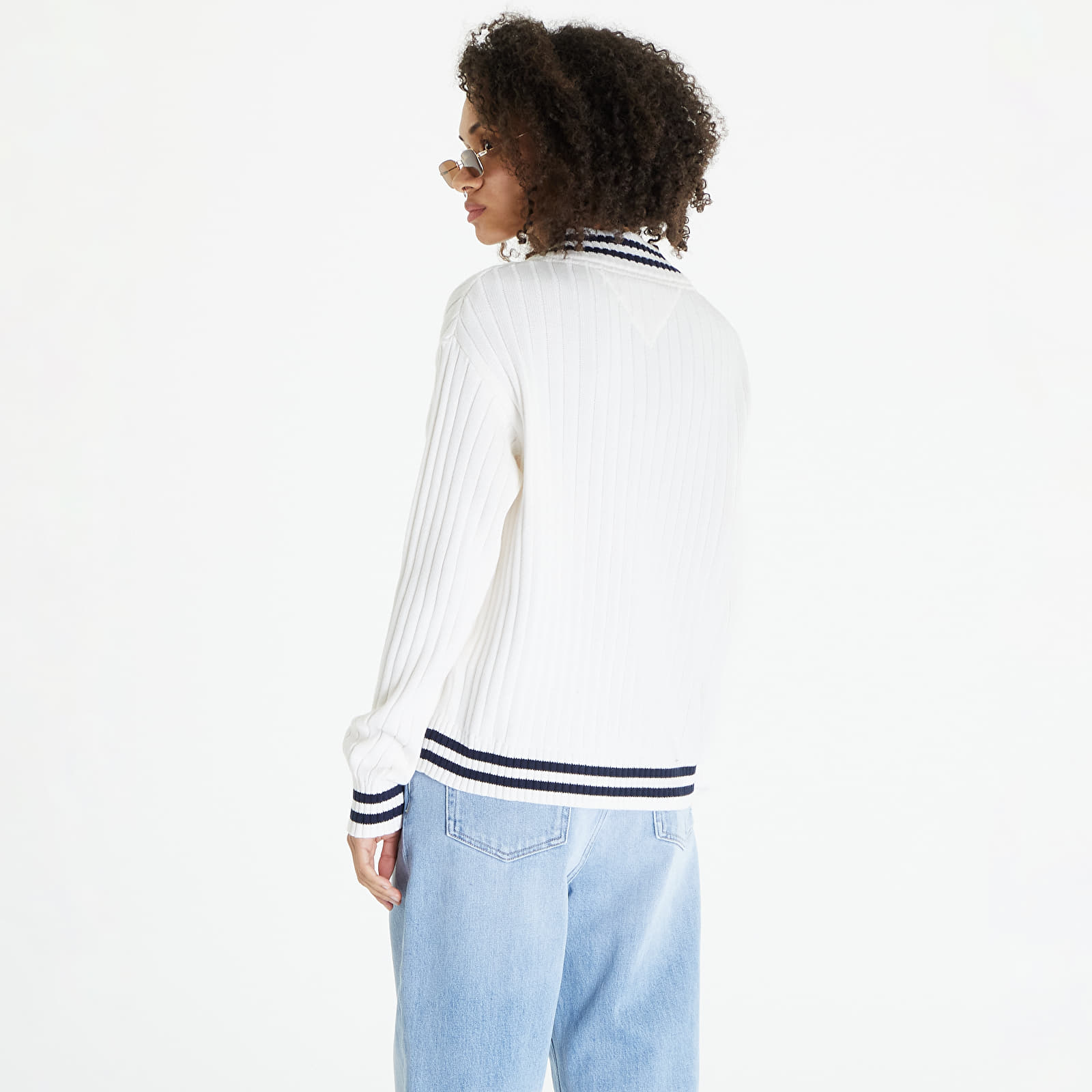 Truien Tommy Jeans Script V Neck Rib Sweater Ancient White