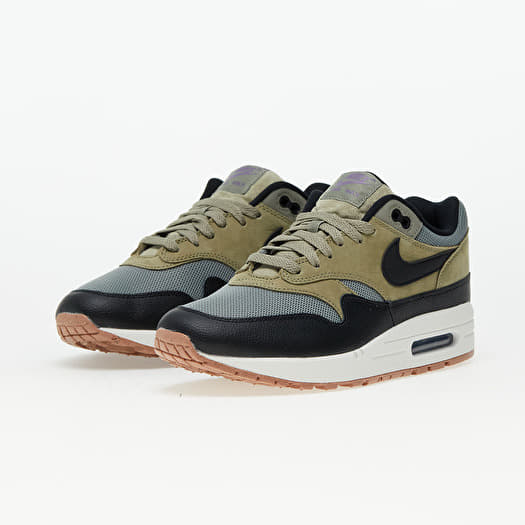 Nike max one deals