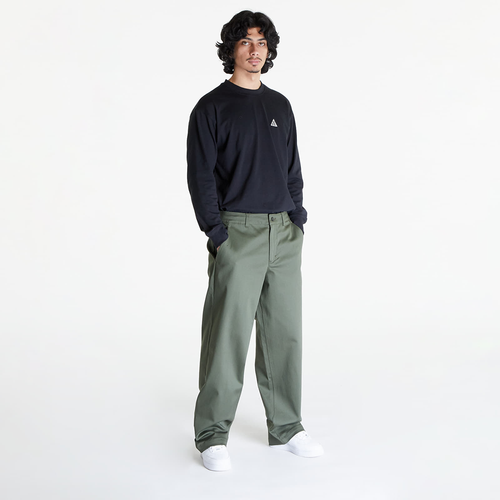 Dżinsy i spodnie Nike Life Men's El Chino Pants Cargo Khaki/ Cargo Khaki