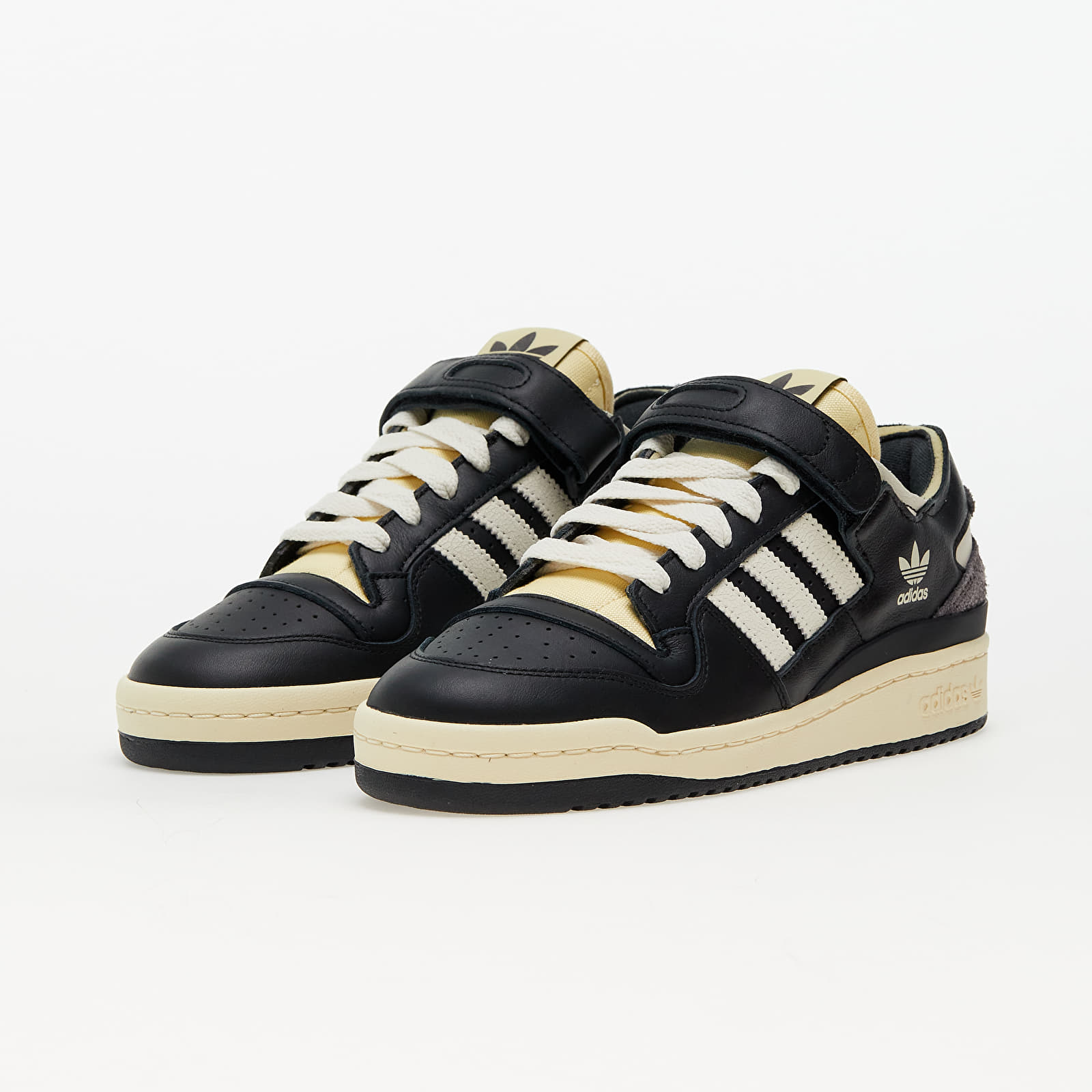 Men's sneakers and shoes adidas Forum 84 Low Core Black/ Crew White/ Easy Yellow