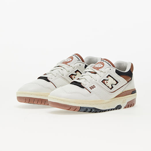 New Balance 550