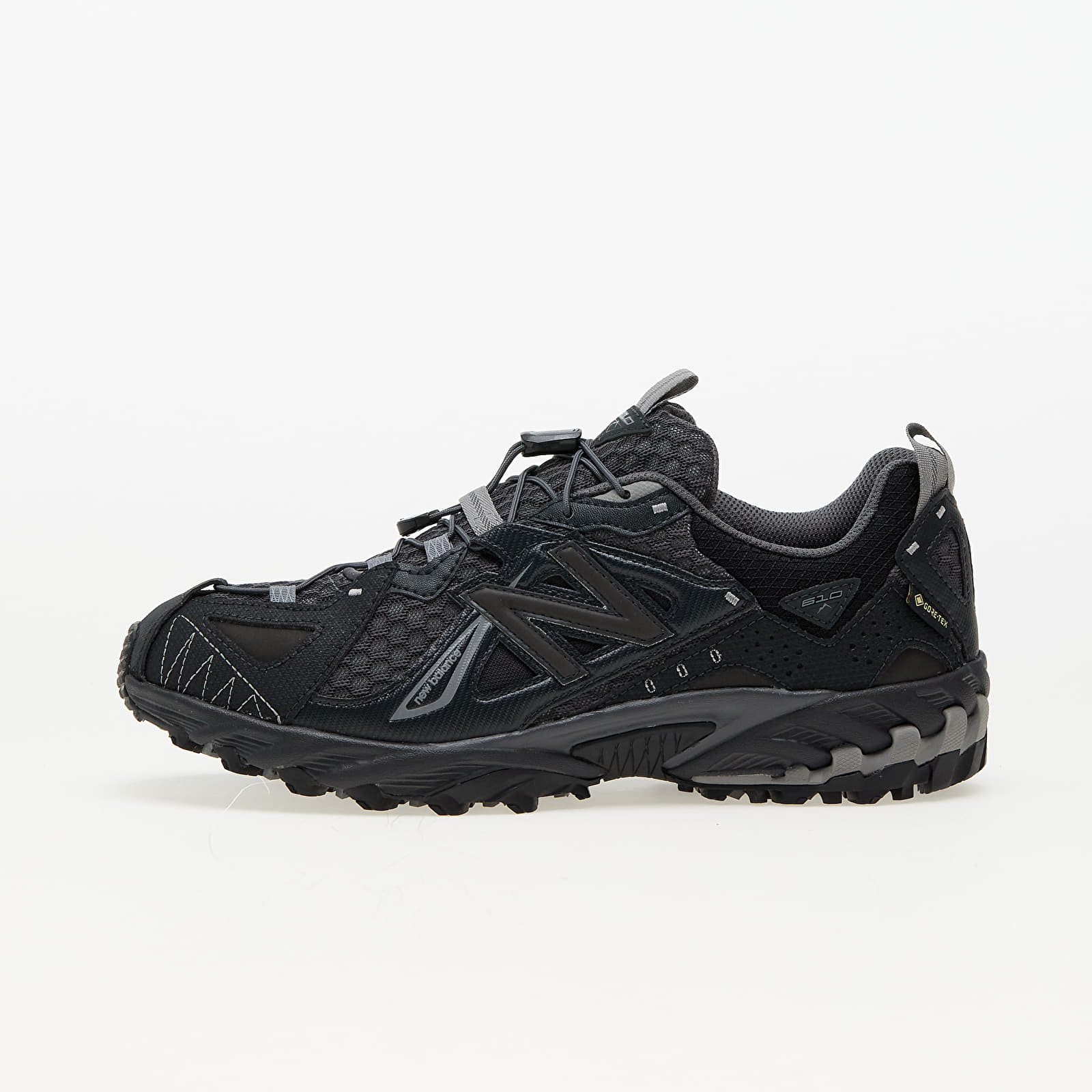 New Balance 610