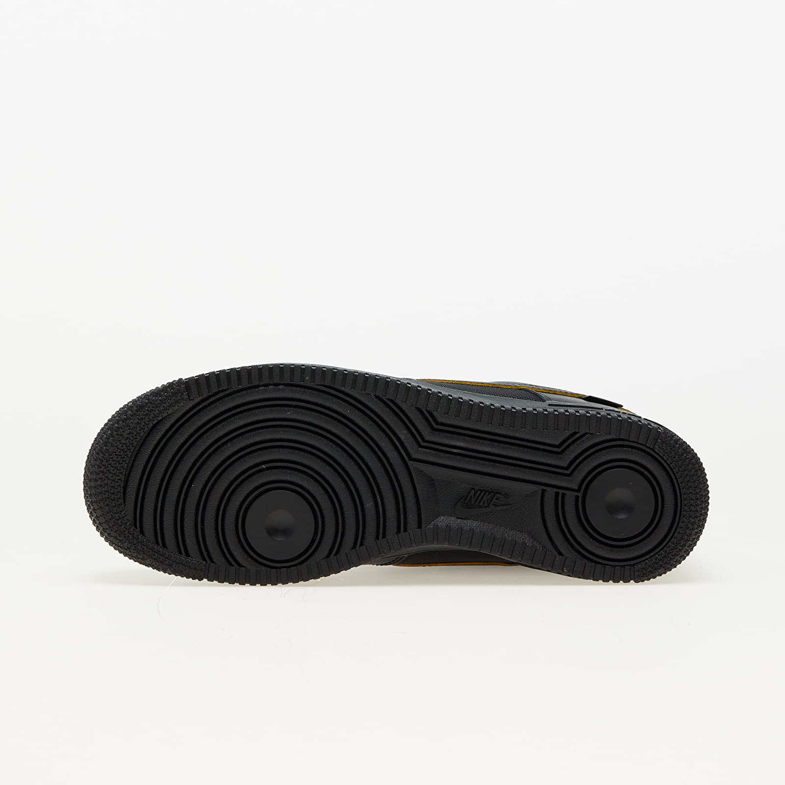 Miesten lenkkarit ja kengät Nike Air Force 1 '07 Black/ University Gold-Dk Smoke Grey