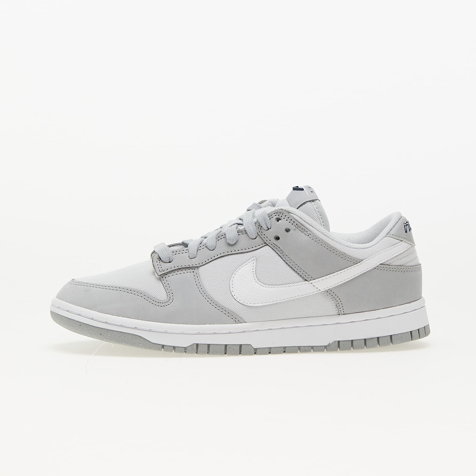 Dámské tenisky a boty Nike W Dunk Low LX Nbhd Lt Smoke Grey/ White-Photon Dust