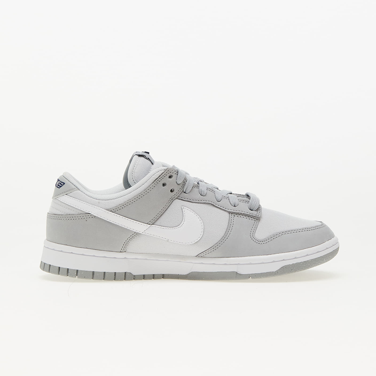 Dámské tenisky a boty Nike W Dunk Low LX Nbhd Lt Smoke Grey/ White-Photon Dust