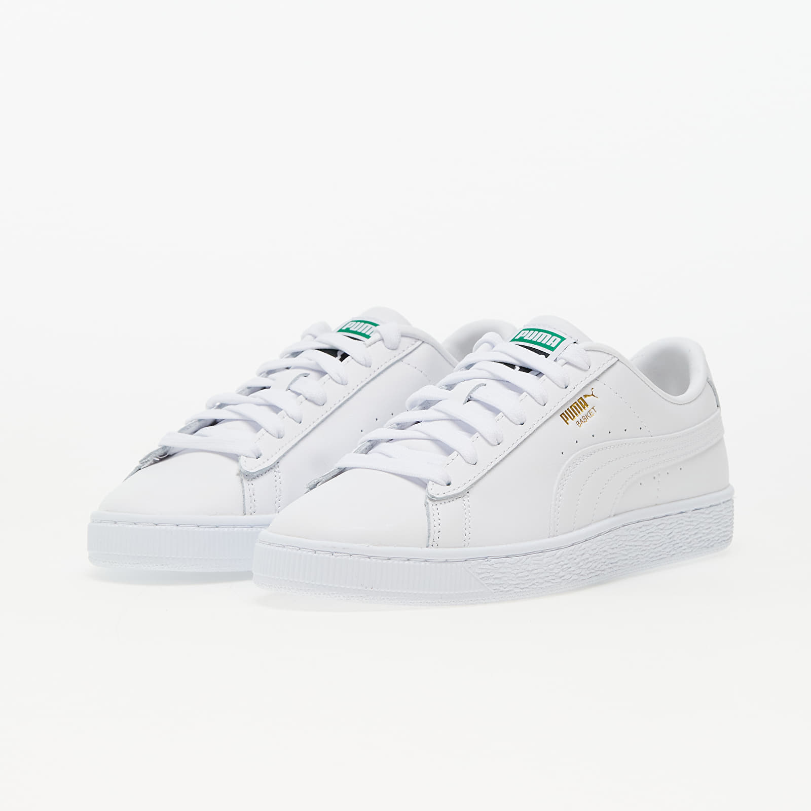 Men's sneakers and shoes Puma Basket Classic XXI Puma White-Puma White