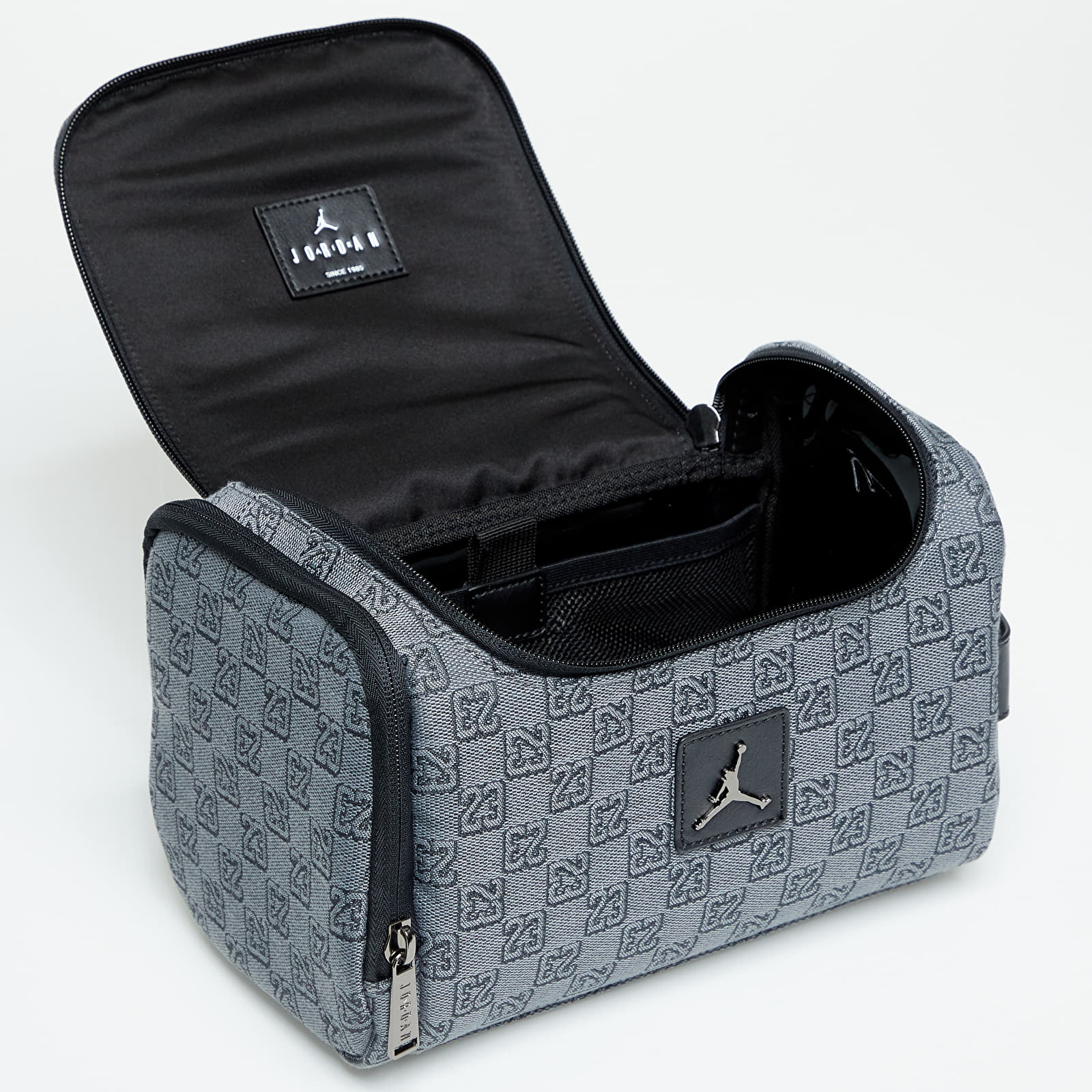 Reput ja laukut Jordan Monogram Dopp Kit Smoke Grey