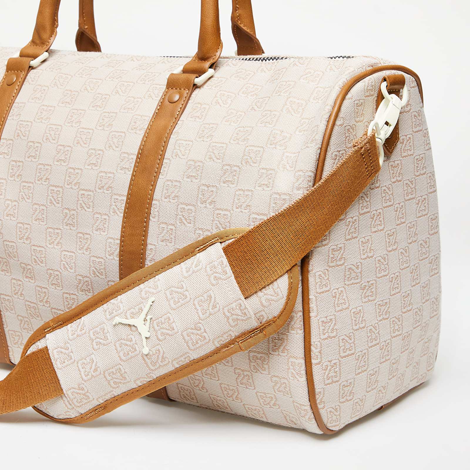 Duffle bag Jordan Monogram Duffle Bag Coconut Milk | Queens