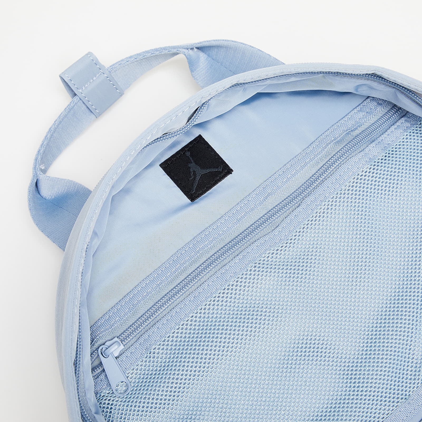 Baby blue jordan backpack hotsell