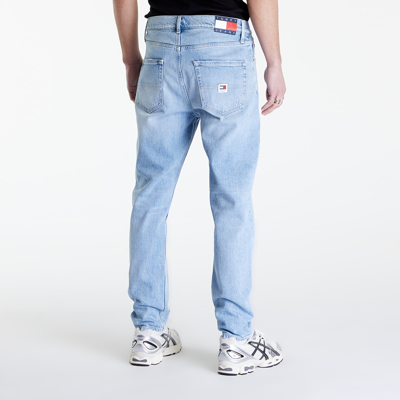 Дънки Tommy Jeans Dad Jean Regular Tapered B Denim Light