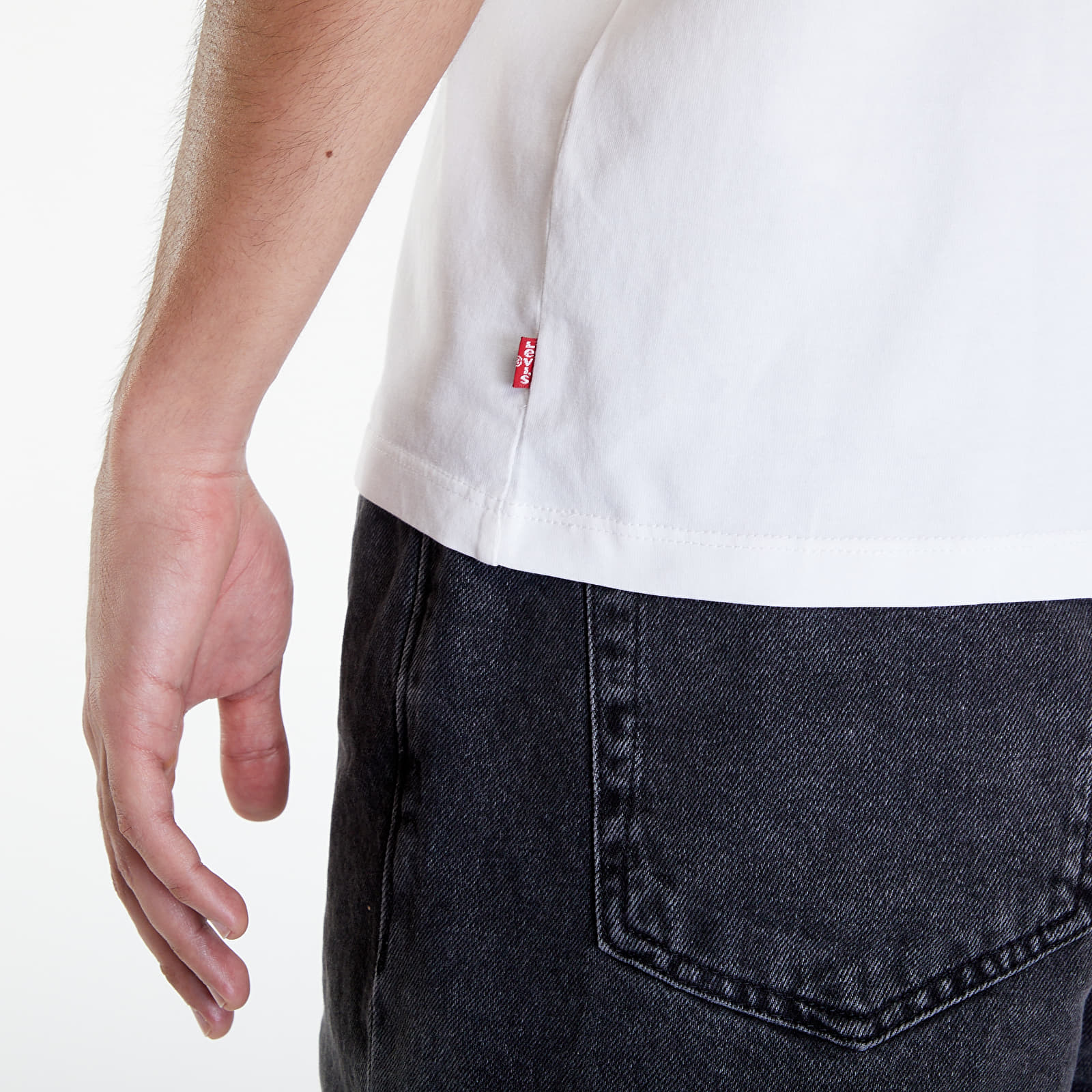Trička Levi's® The Essential Short Sleeve Tee Bright White