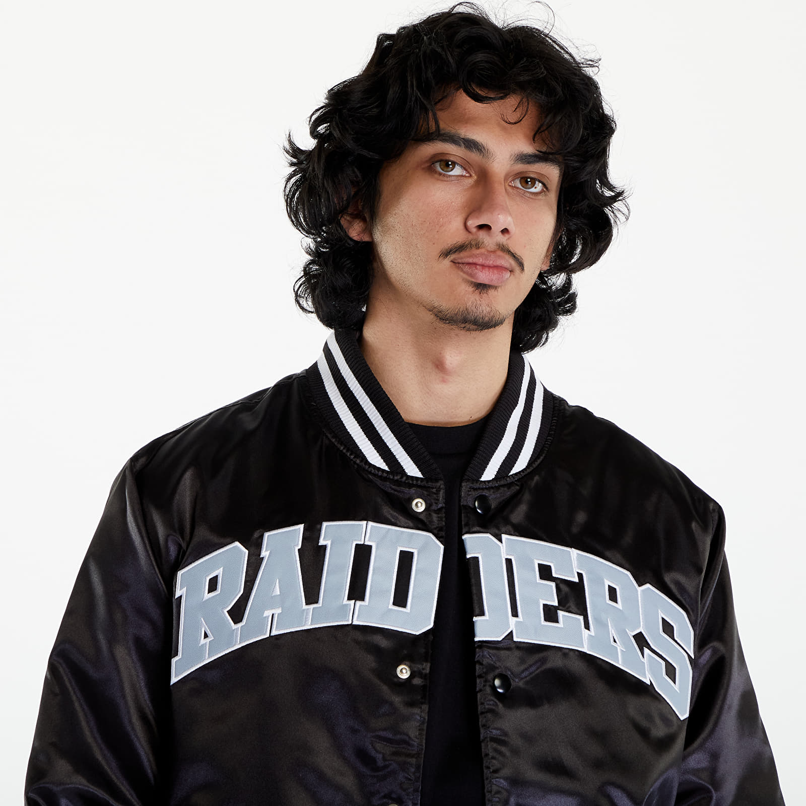 Blousons bombardiers New Era Las Vegas Raiders NFL Satin Black Bomber Jacket UNISEX Black/ White