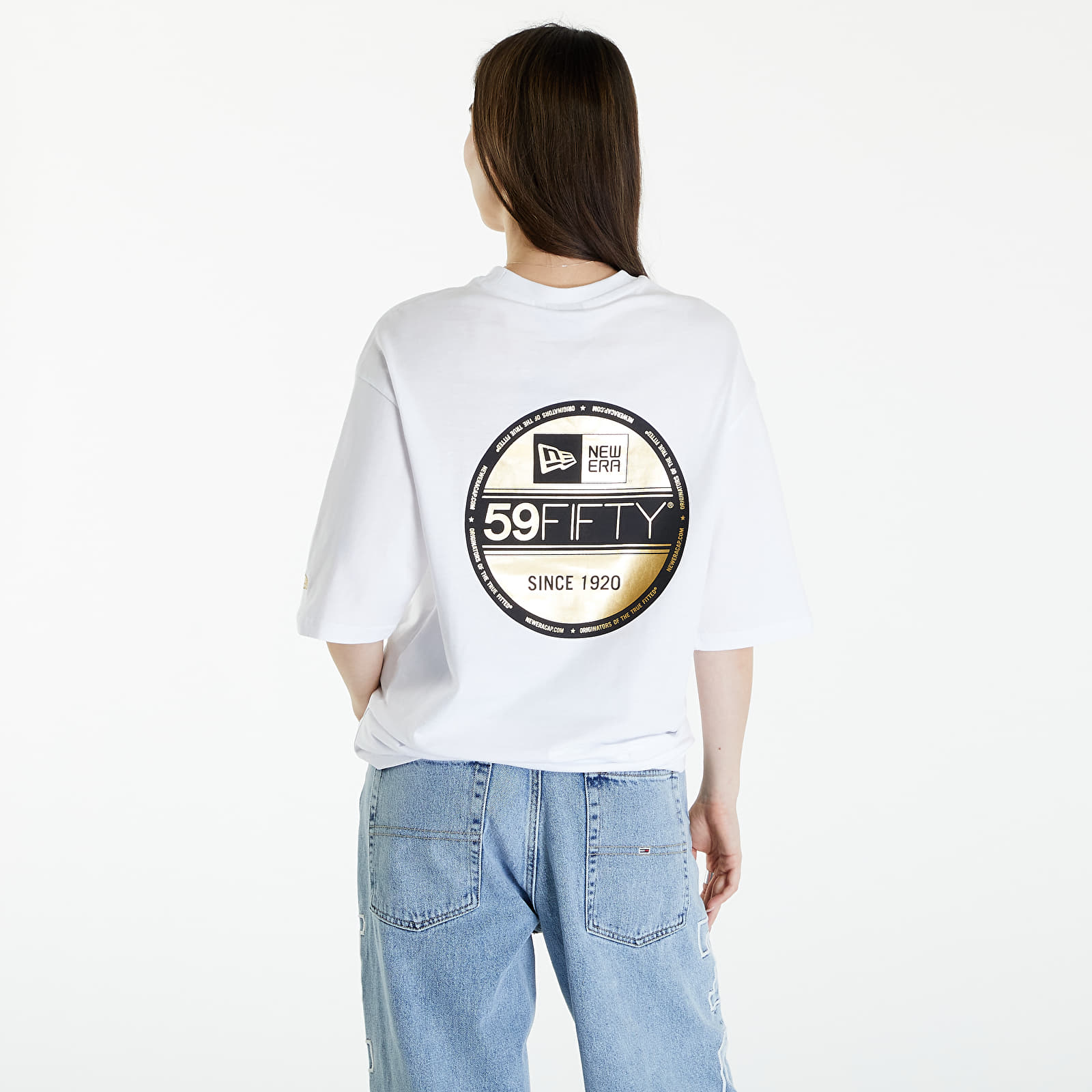 T-shirts New Era Sticker OS Tee UNISEX White/ Metallic Gold