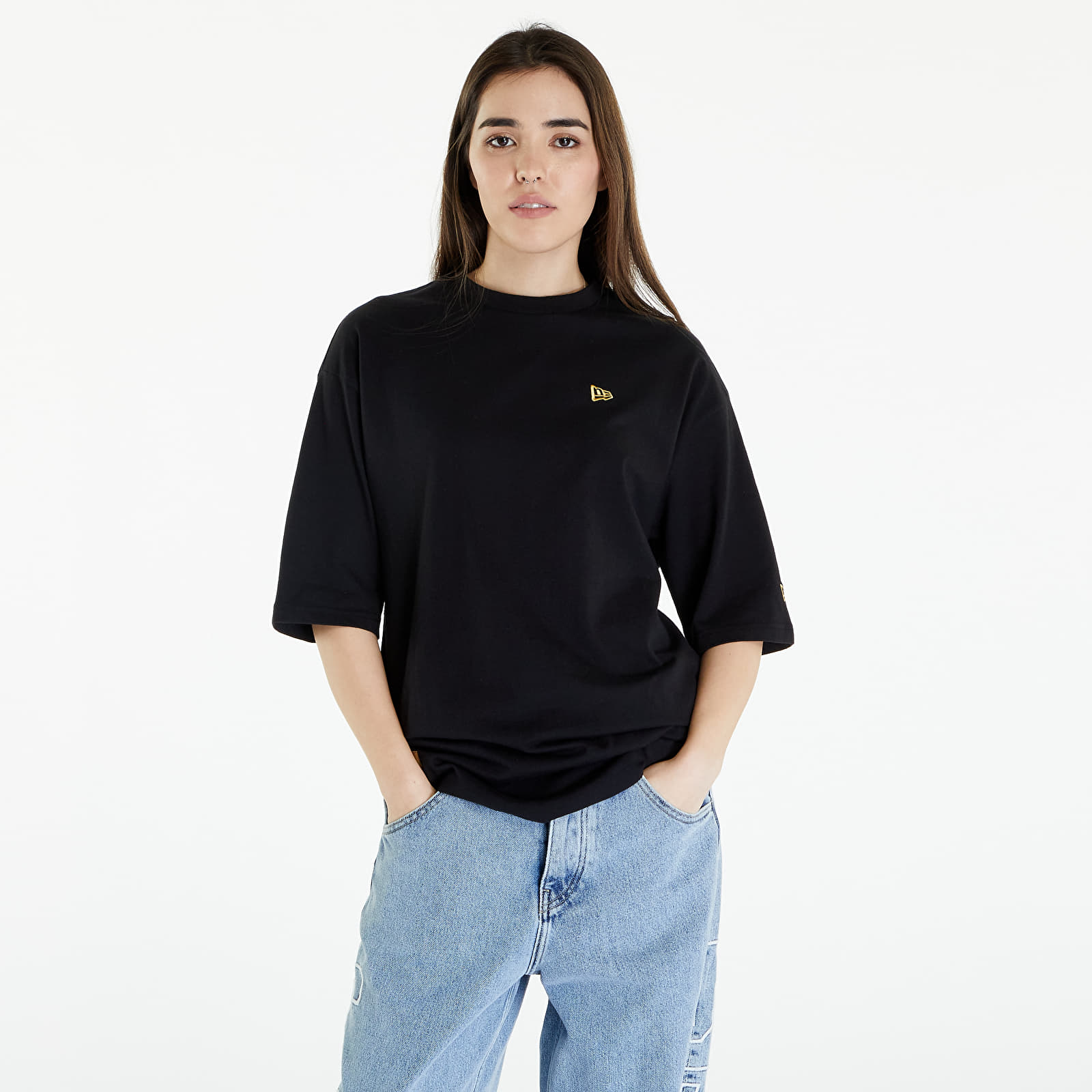 T-Shirts New Era Sticker OS Tee UNISEX Black/ Metallic Gold