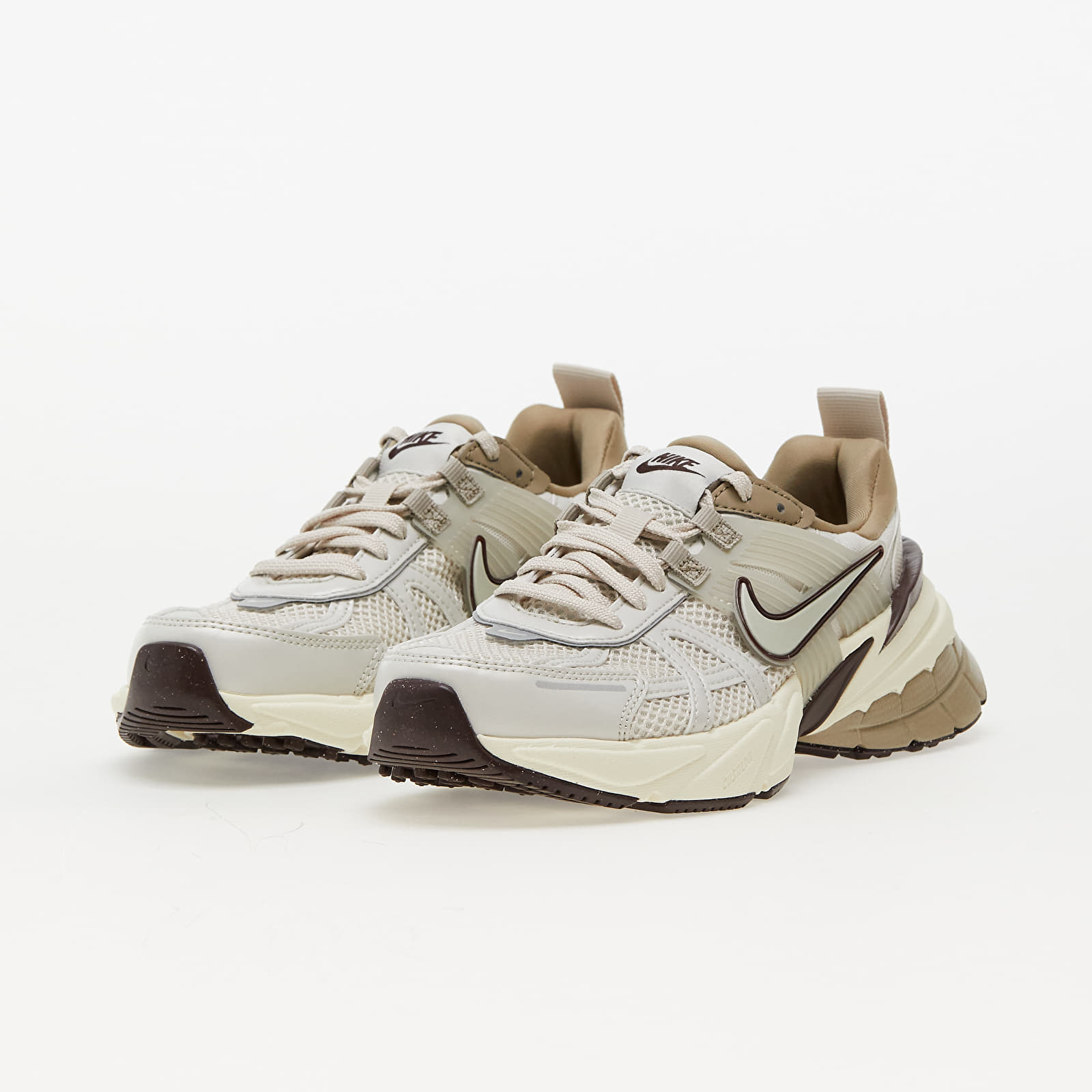 Sneakers und Schuhe für Frauen Nike W V2K Run Lt Orewood Brn/ Light Bone-Khaki-Earth