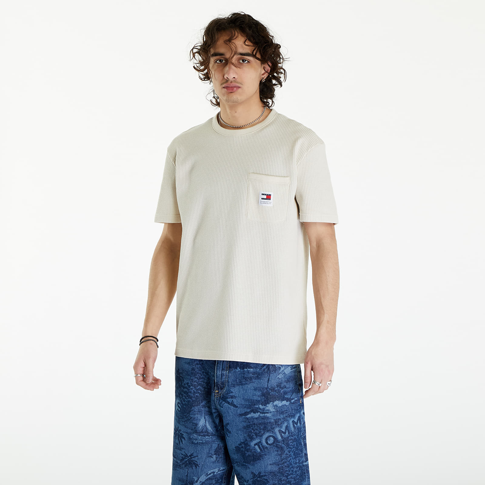 Trička Tommy Jeans Regular Waffle Short Sleeve Pocket Tee Newsprint