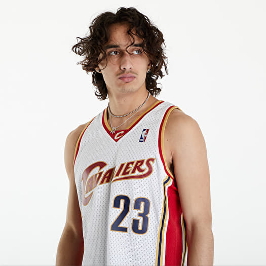 Lebron james white cavs jersey hot sale