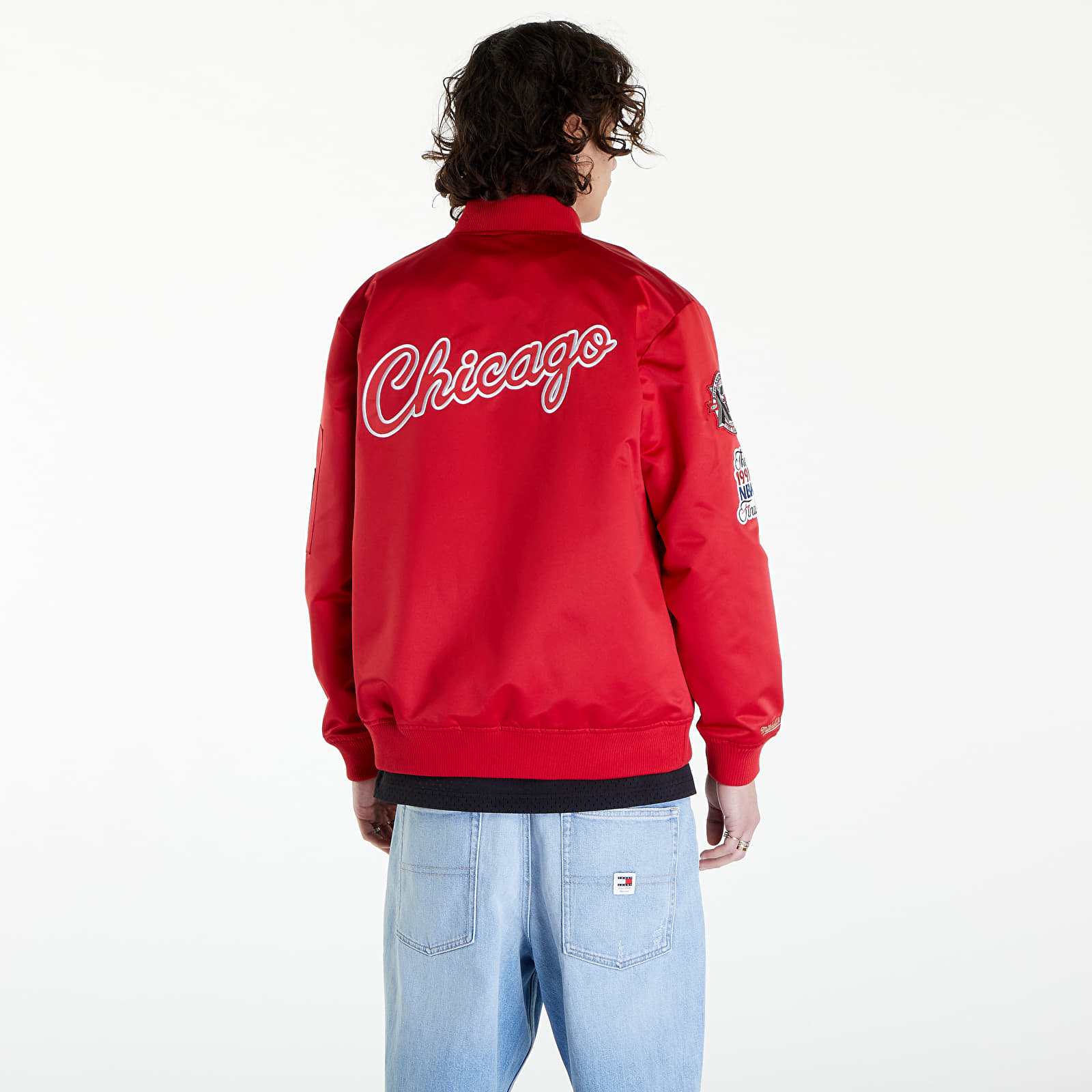 Bundy Mitchell & Ness NBA Lightweight Satin Bomber Vintage Logo Bulls Scarlet