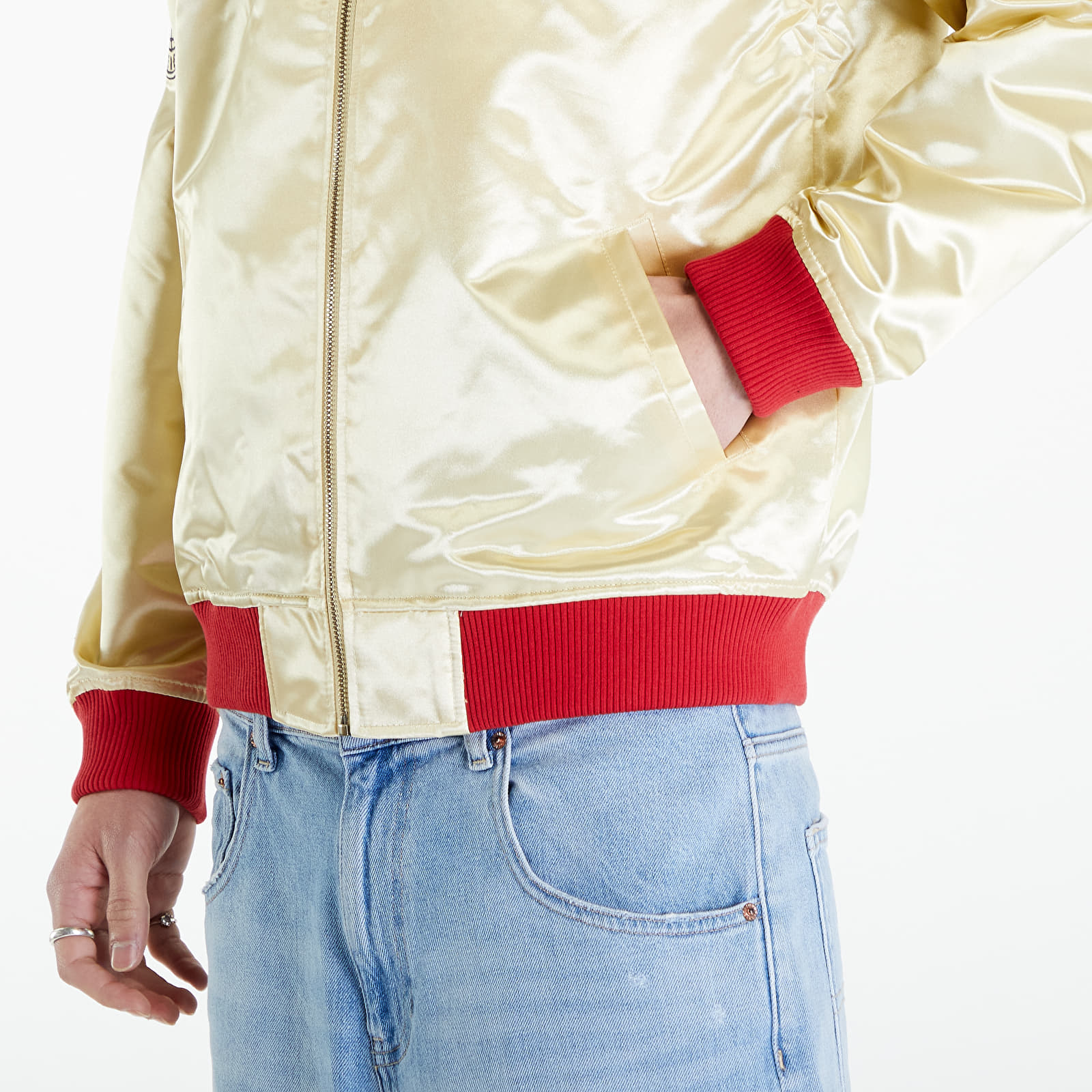 Takit Mitchell & Ness NBA Team Og 2.0 Lightweight Satin Jacket Vintage Logo Bulls Gold