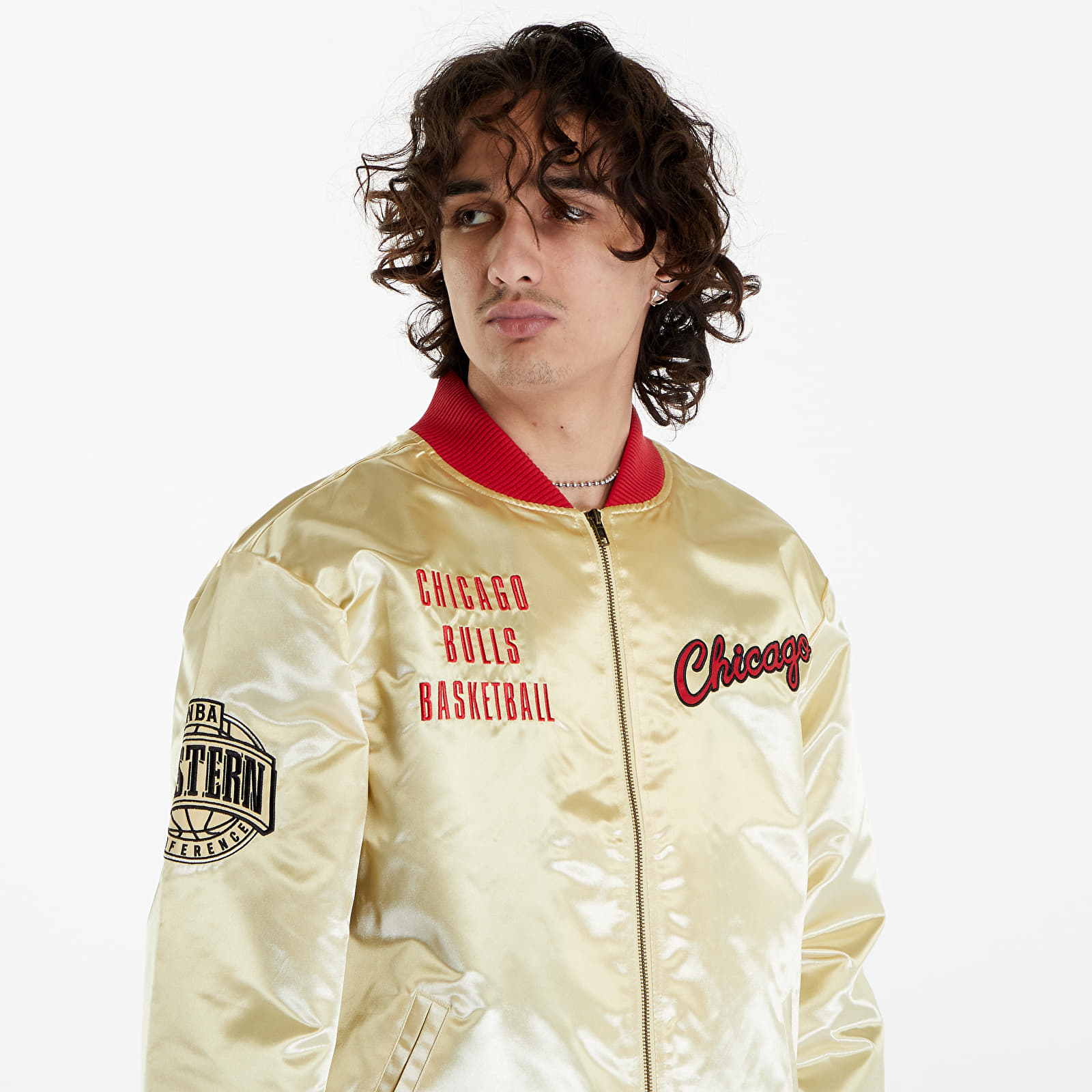 Chicago bulls gold jacket outlet