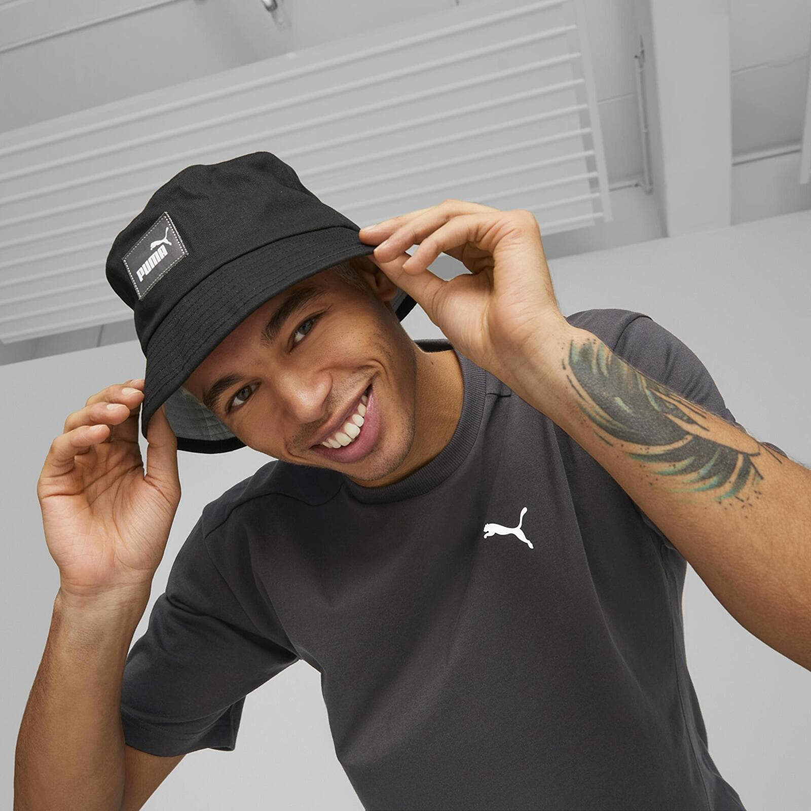 Bucket hats Puma Core Bucket Puma Black/ Platinum Gray (02436301 ...
